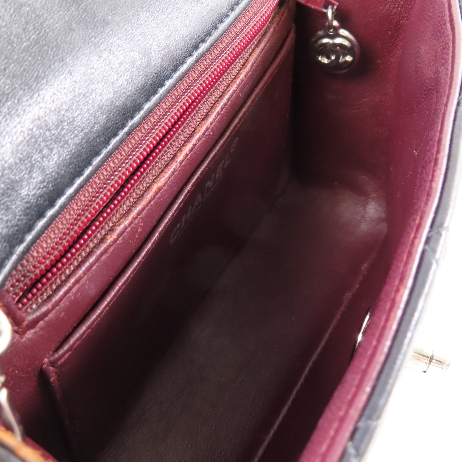 CHANEL 【激減優惠】菱格羊皮皮革Classic Flap 17cm Chain Shoulder Bag銀扣鏈帶肩背袋黑色