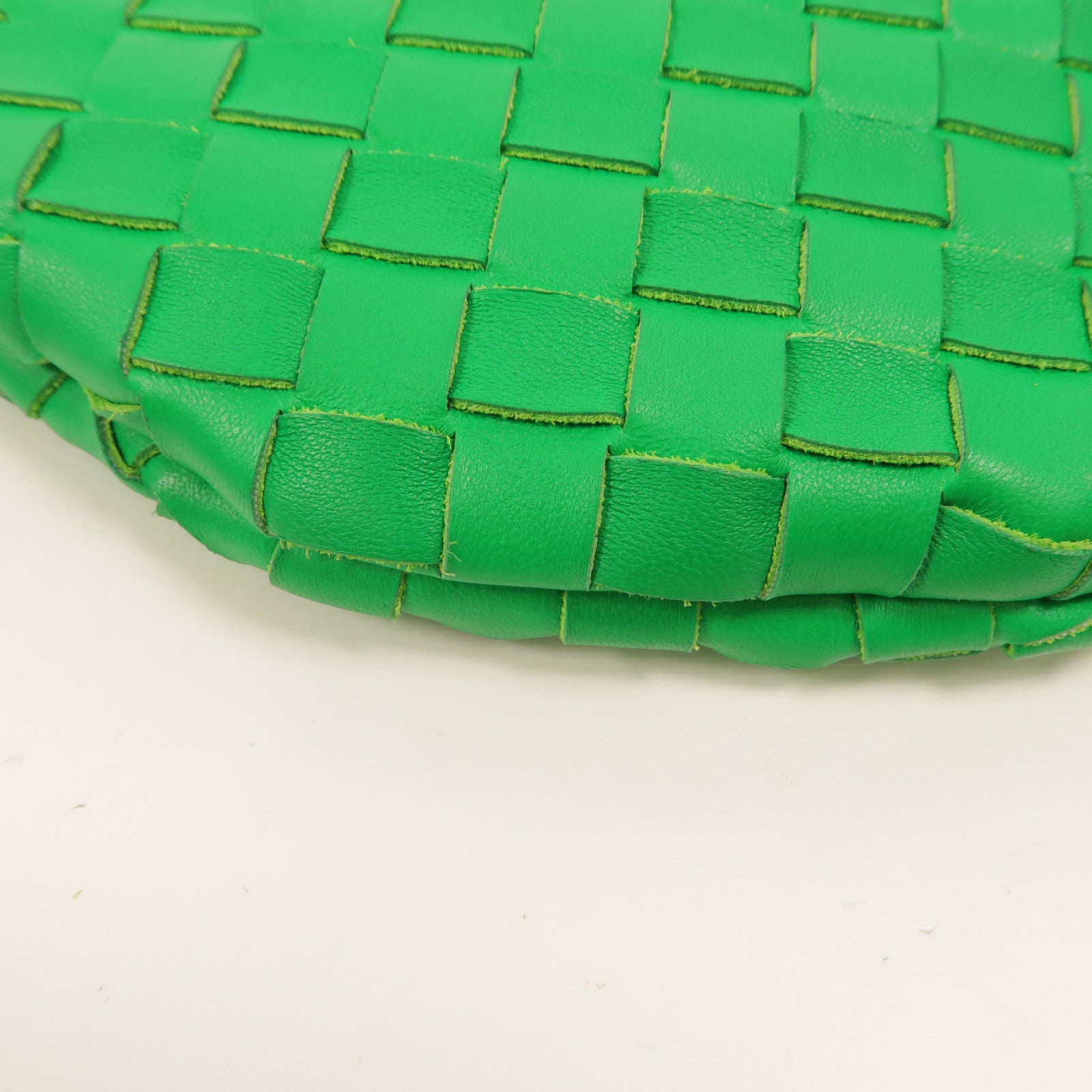 BOTTEGA VENETA 羊皮皮革Intrecciato Medium Turn Pouch肩背袋