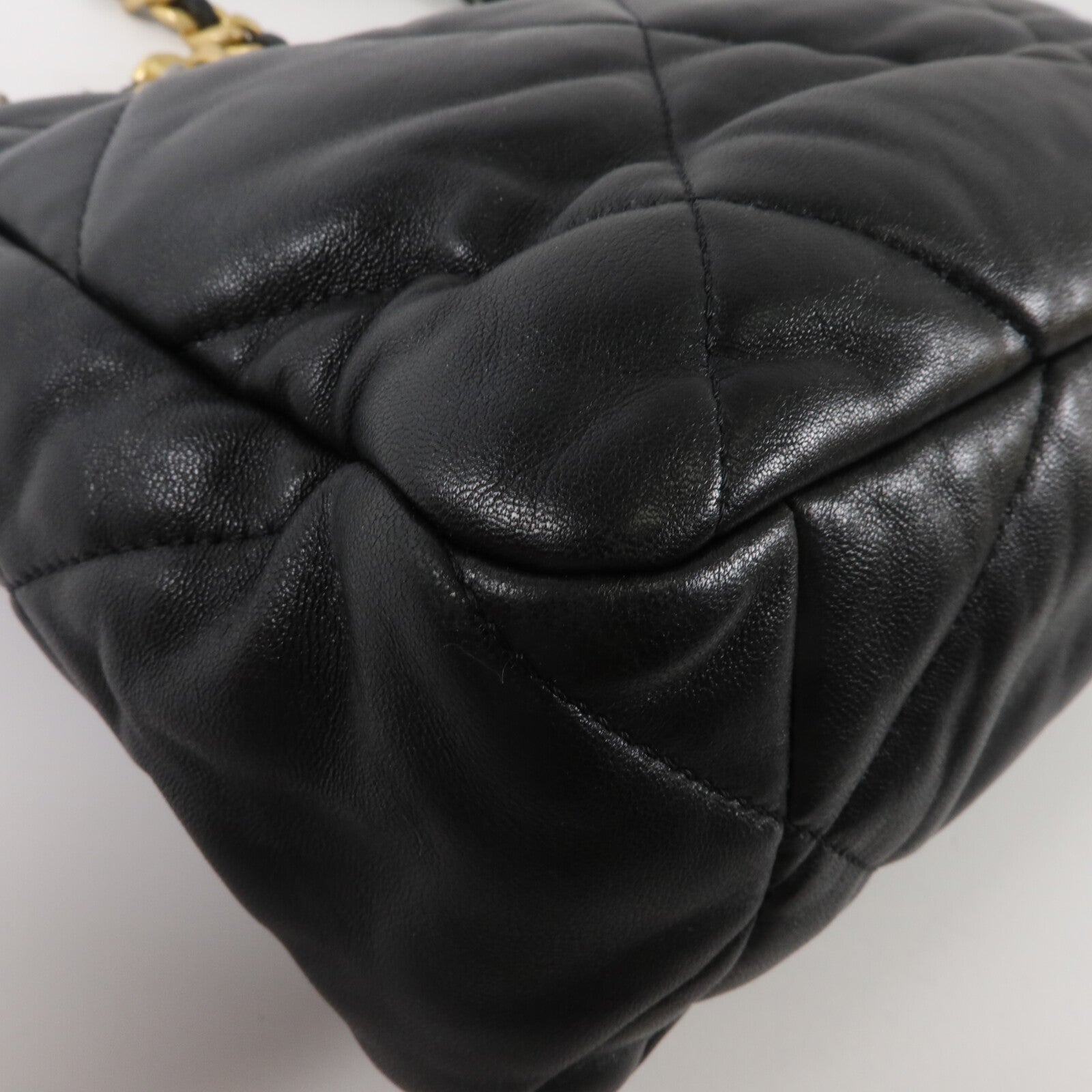 CHANEL 羊皮皮革Chanel 19 Large鏈帶手挽肩背兩用袋