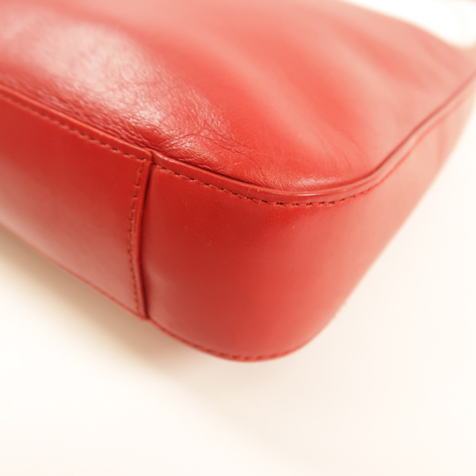 GUCCI GG GHW Shoulder Bag Calfskin Leather 0013812 Red