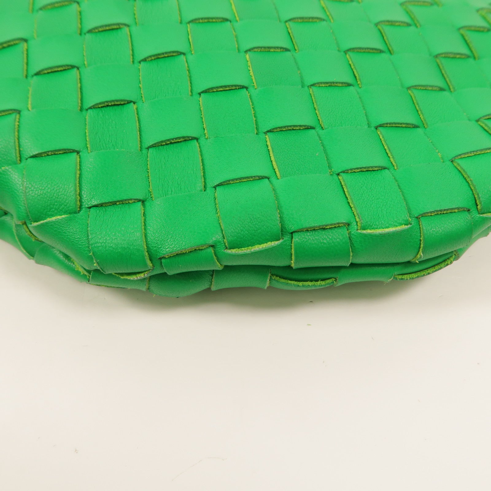 BOTTEGA VENETA 羊皮皮革Intrecciato Medium Turn Pouch肩背袋