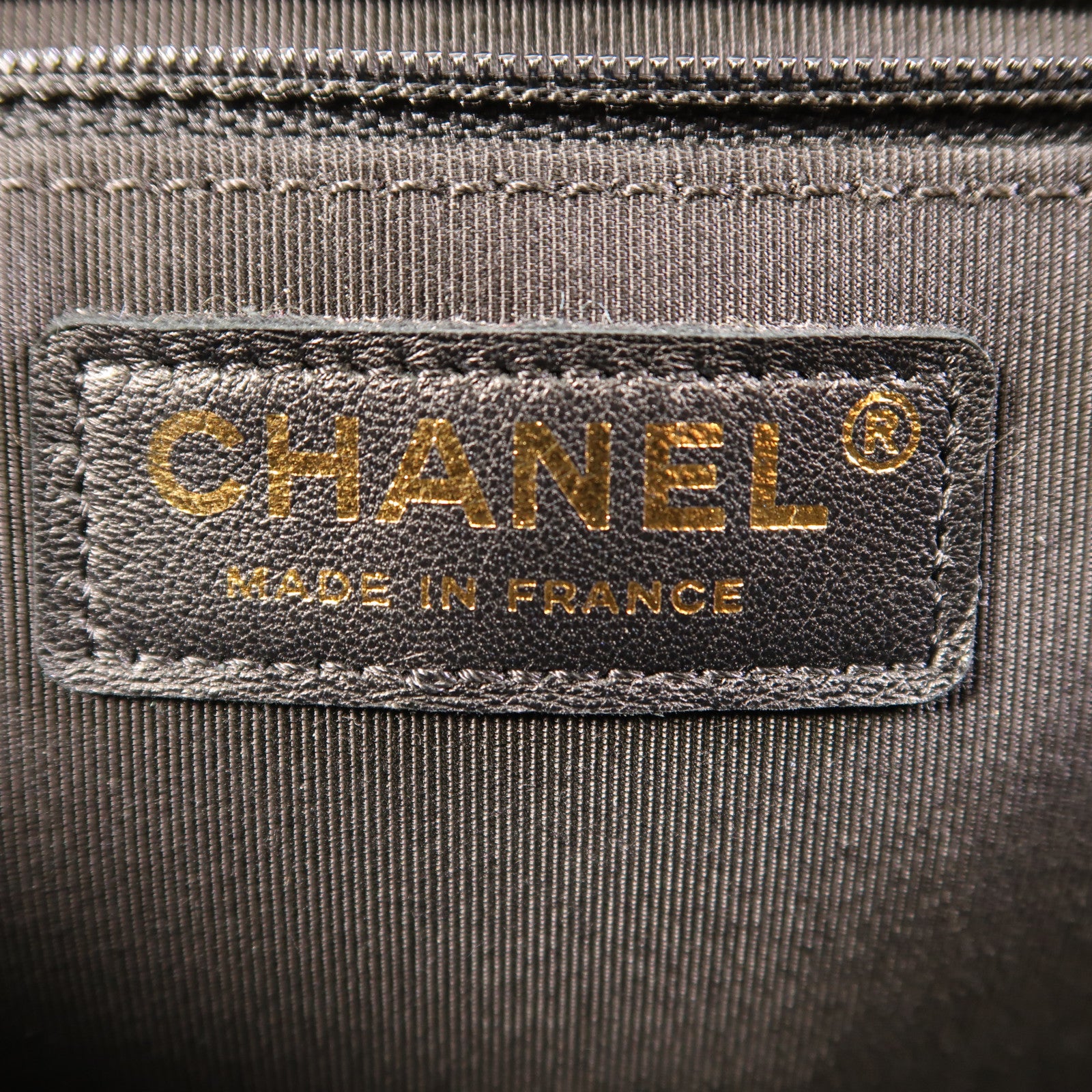 CHANEL 牛皮皮革Shoulder Bag金扣鏈帶肩背袋