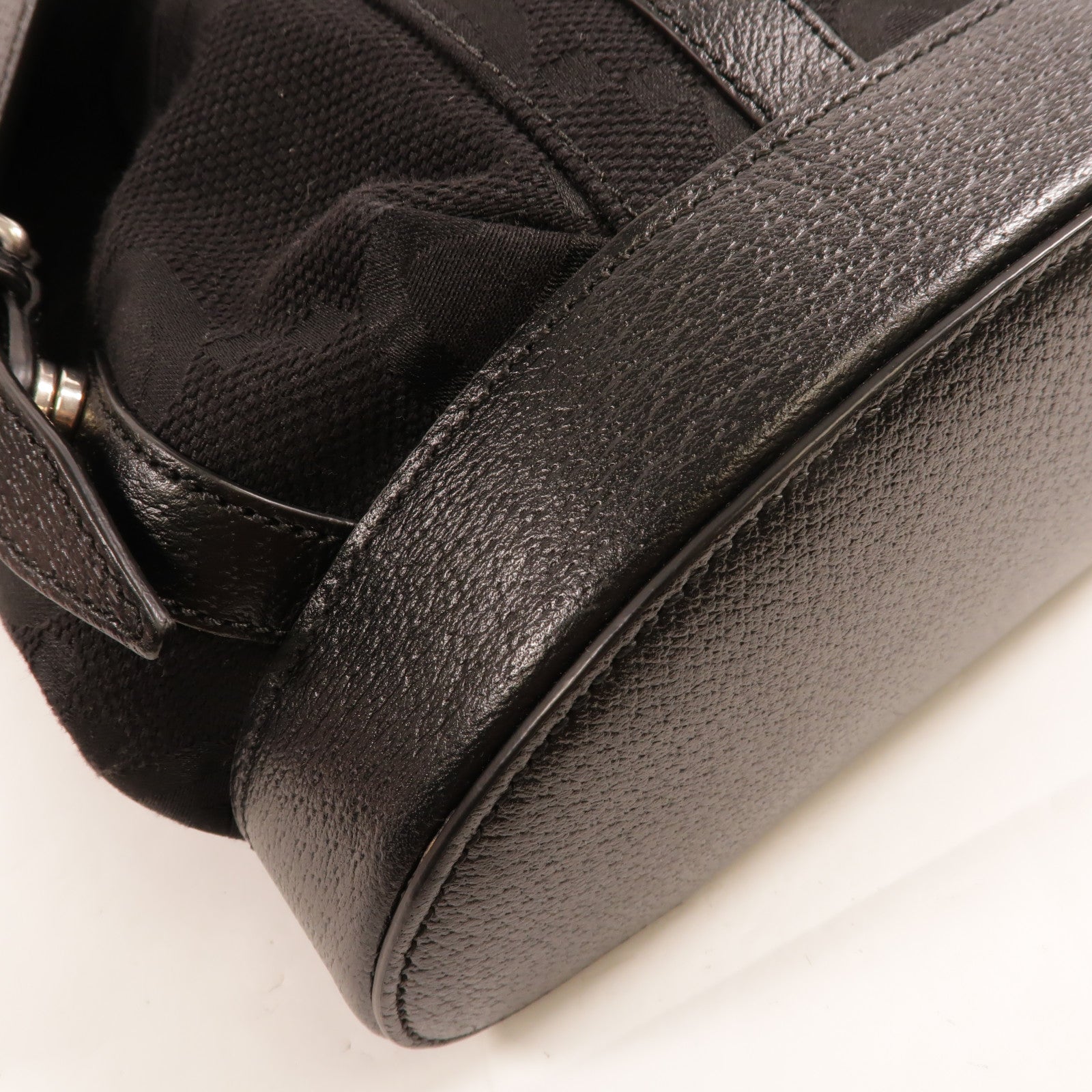 GUCCI 帆布Jumbo GG Backpack背包