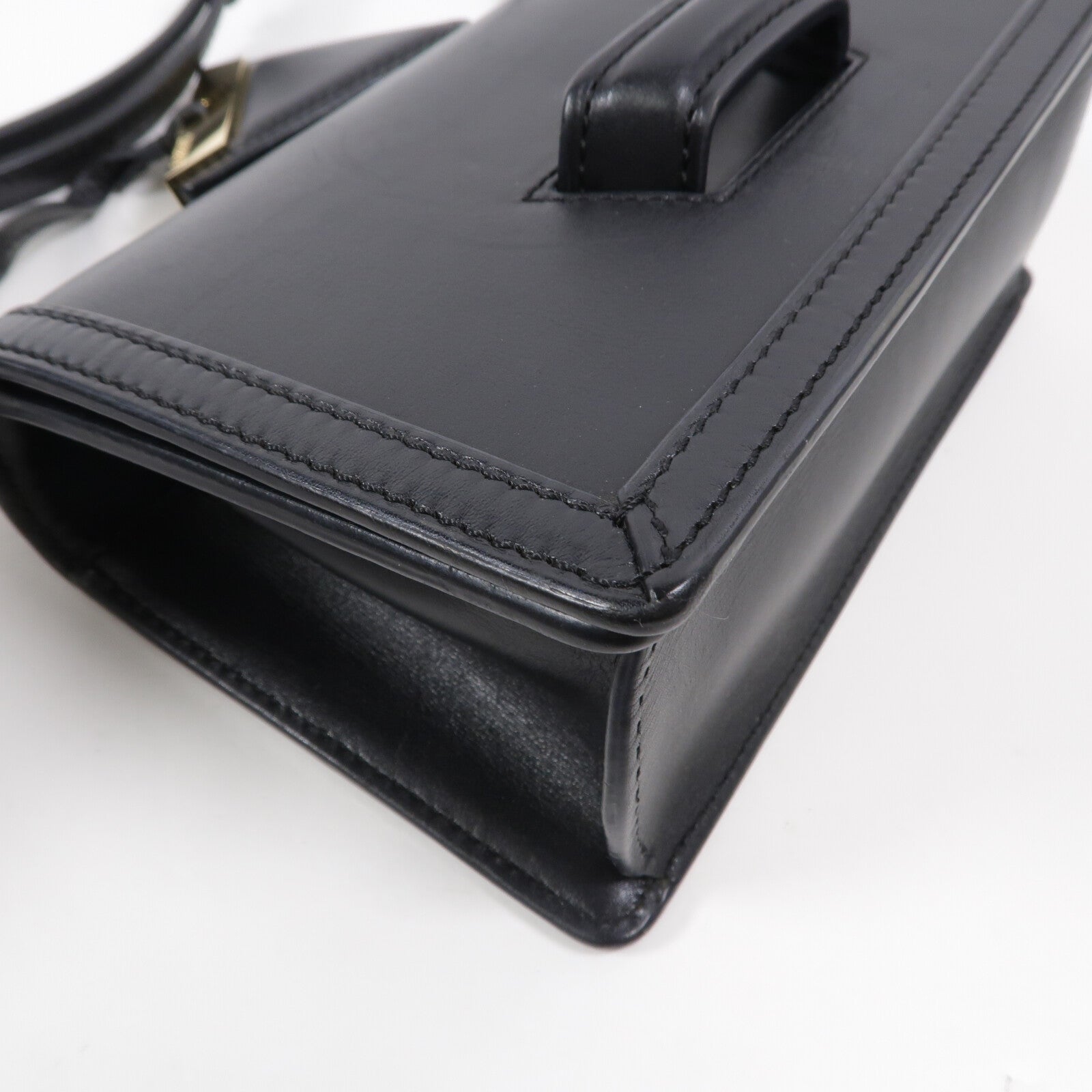 LOEWE 牛皮皮革Barcelona肩背袋