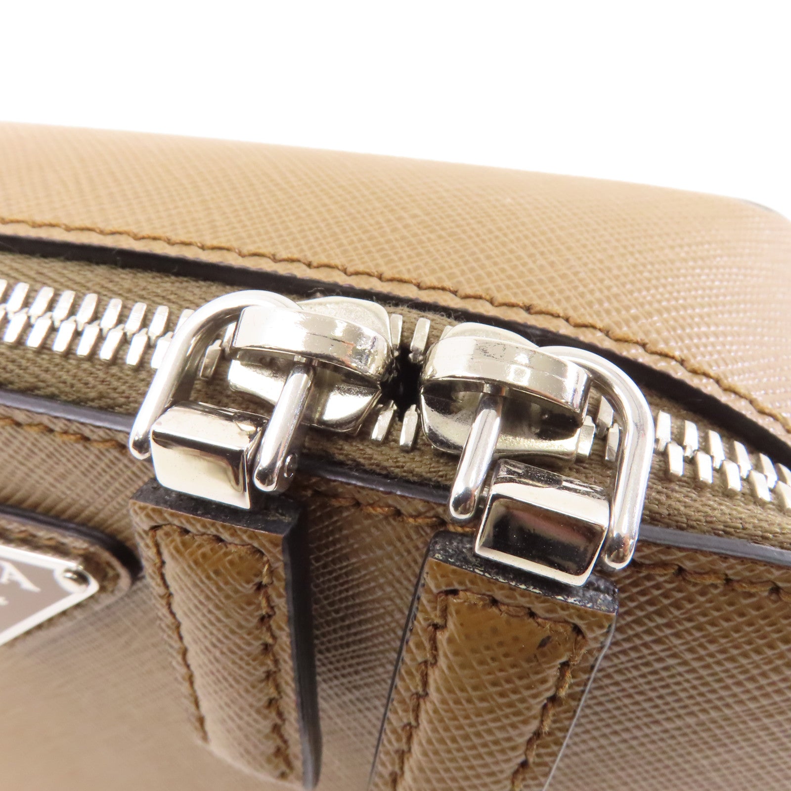 PRADA 牛皮皮革Shoulder Bag銀扣肩背袋啡色/黑色