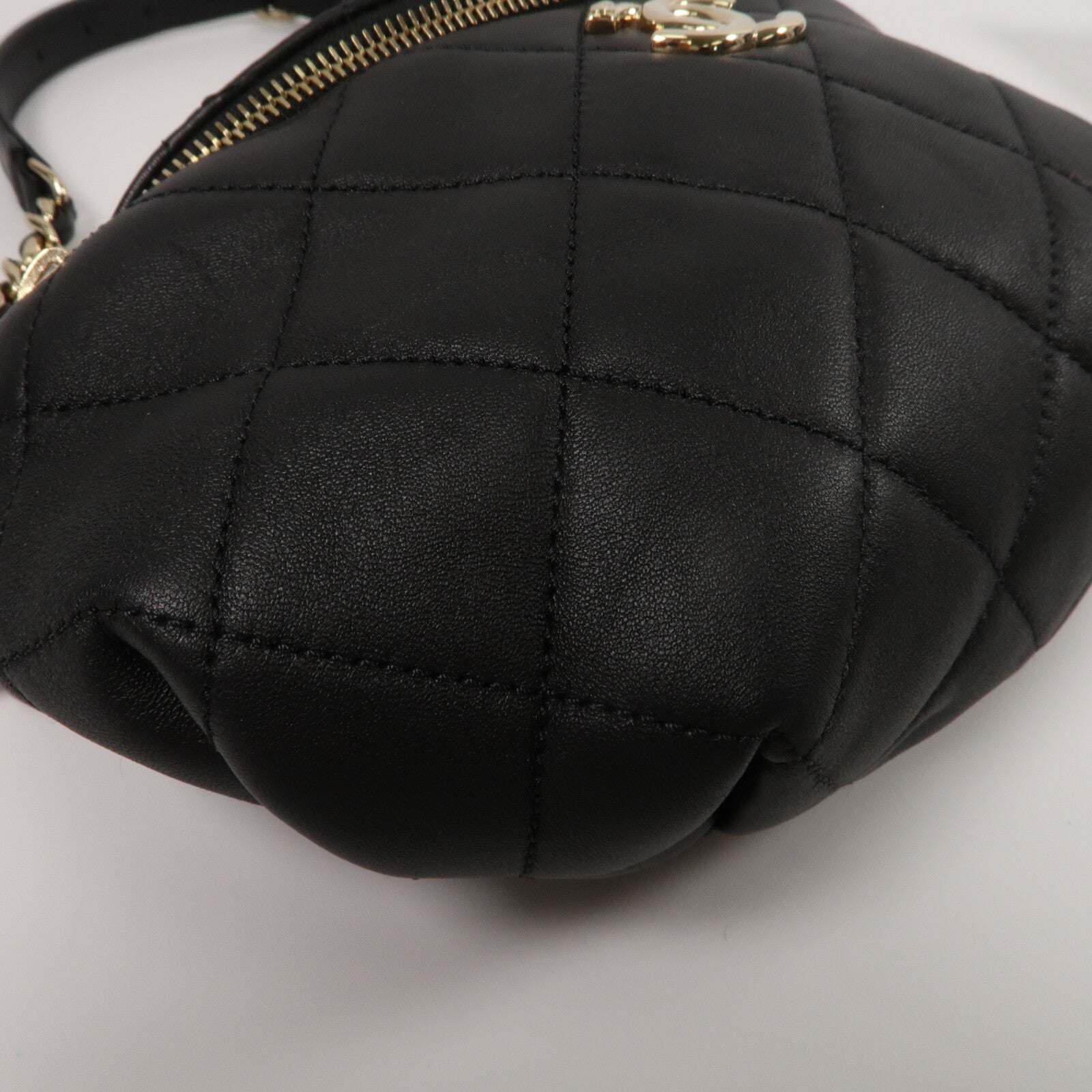 CHANEL 羊皮皮革Waist Bag腰包