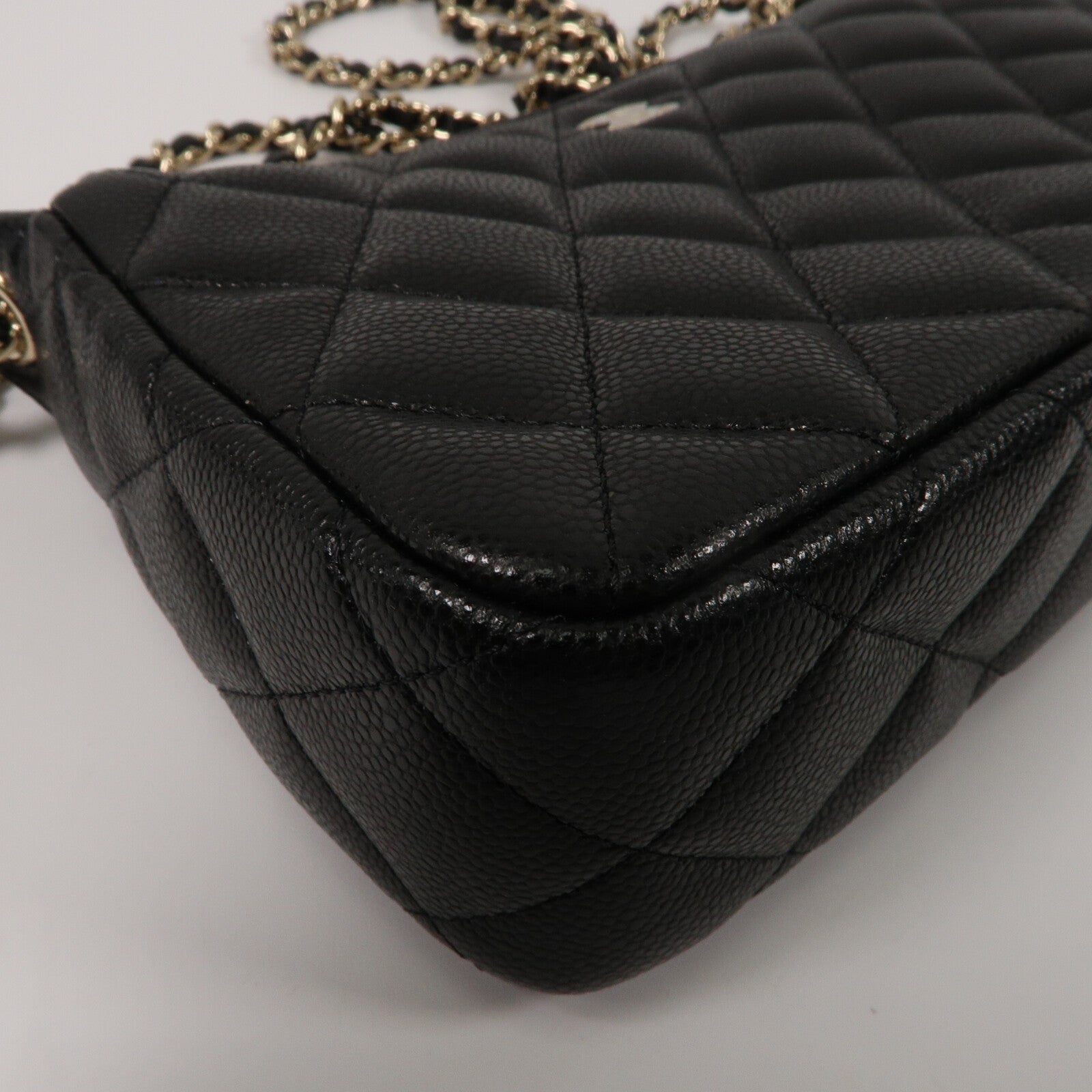 CHANEL 牛皮皮革Clutch With Chain鏈帶肩背袋