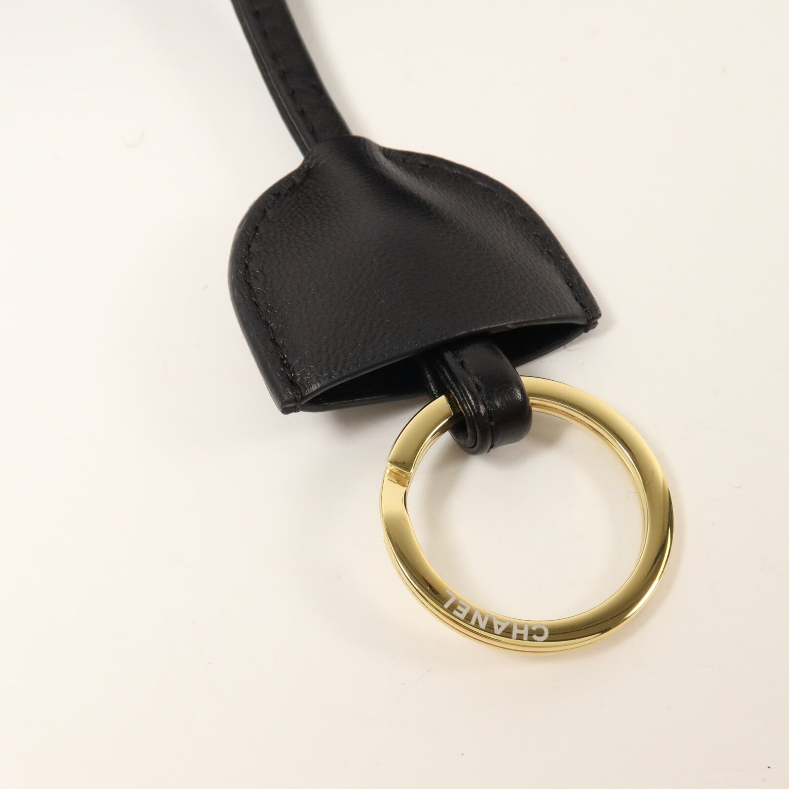 CHANEL 羊皮皮革Clutch With Leather Strap Large肩背袋