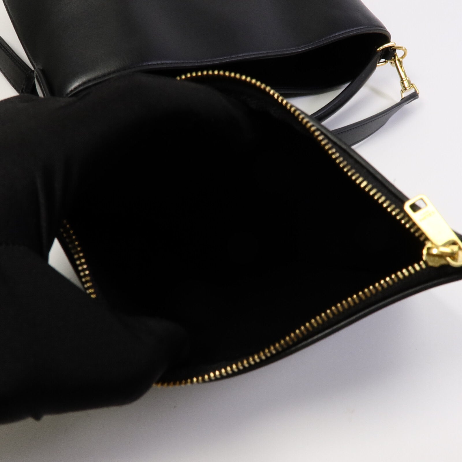 CELINE 牛皮皮革Louise Bucket Medium手挽肩背兩用袋