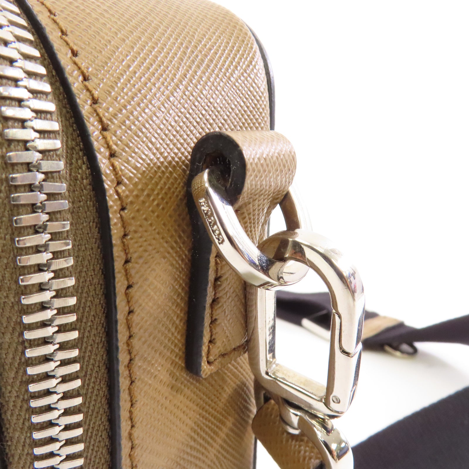 PRADA 牛皮皮革Shoulder Bag銀扣肩背袋啡色/黑色