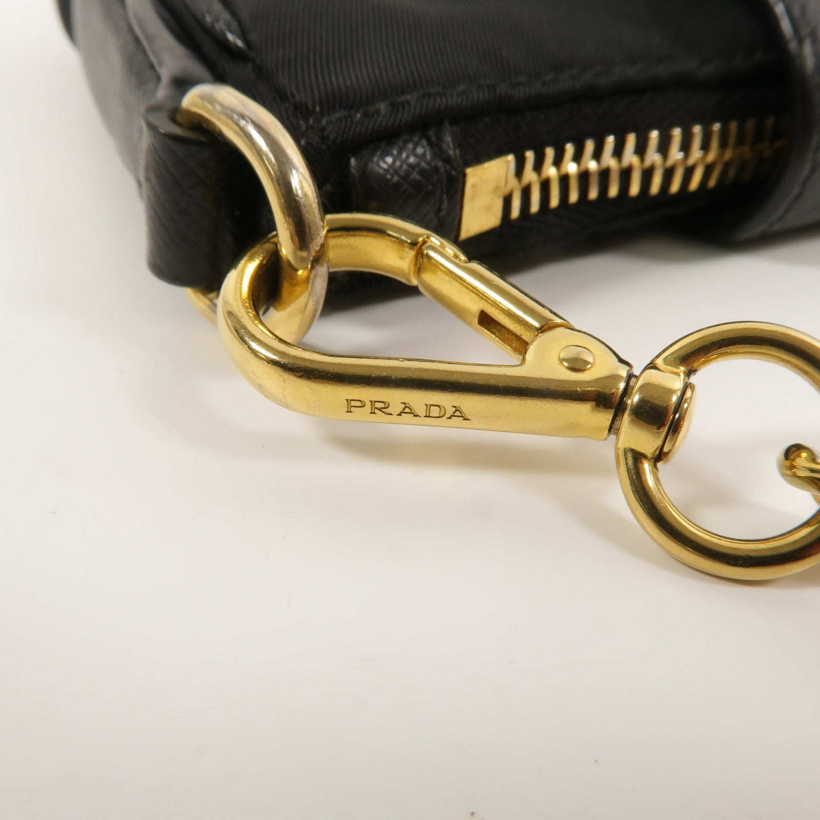 PRADA 尼龍Shoulder Bag鏈帶肩背袋