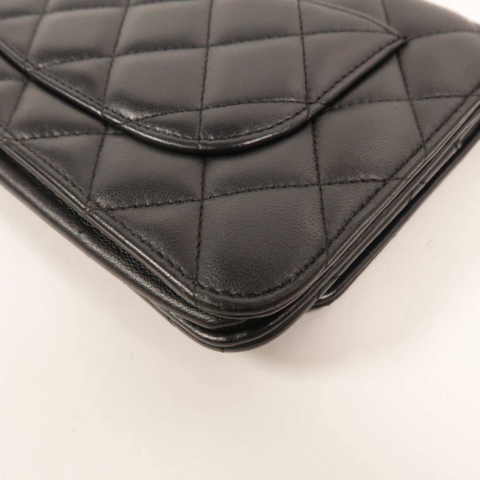 CHANEL 羊皮皮革WOC Wallet On Chain鏈帶肩背袋