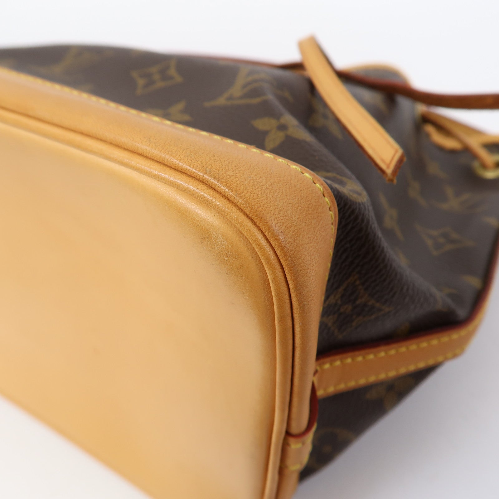 LOUIS VUITTON Monogram Mini Noe金扣手挽袋啡色