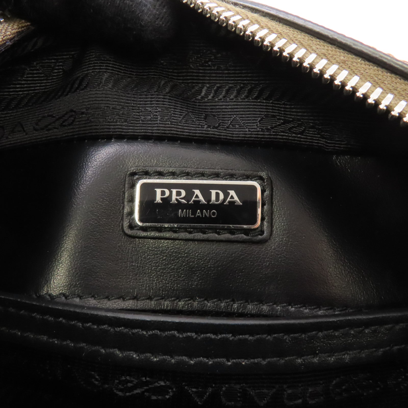 PRADA 牛皮皮革Shoulder Bag銀扣肩背袋啡色/黑色