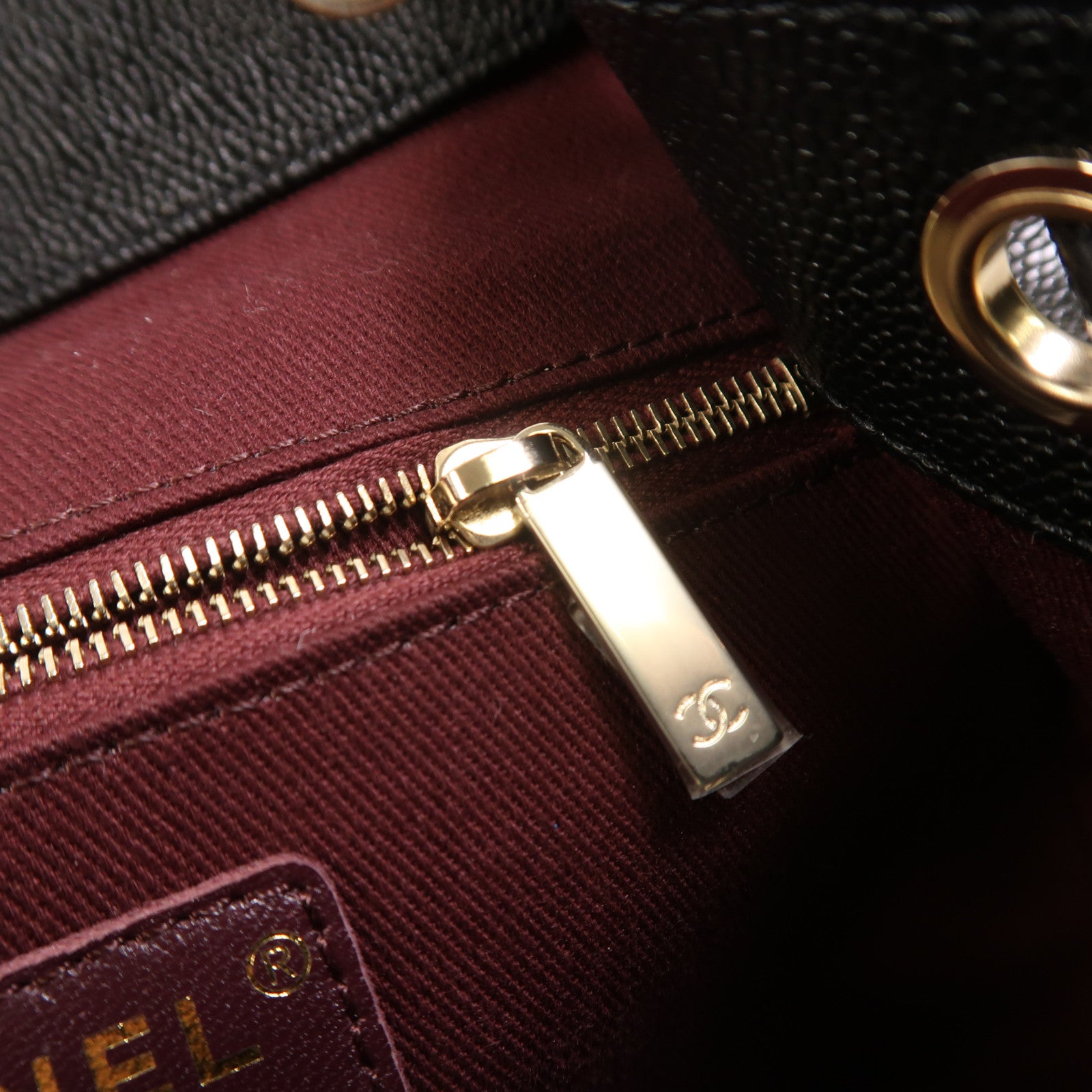 CHANEL 牛皮皮革Affinity Backpack金扣背包