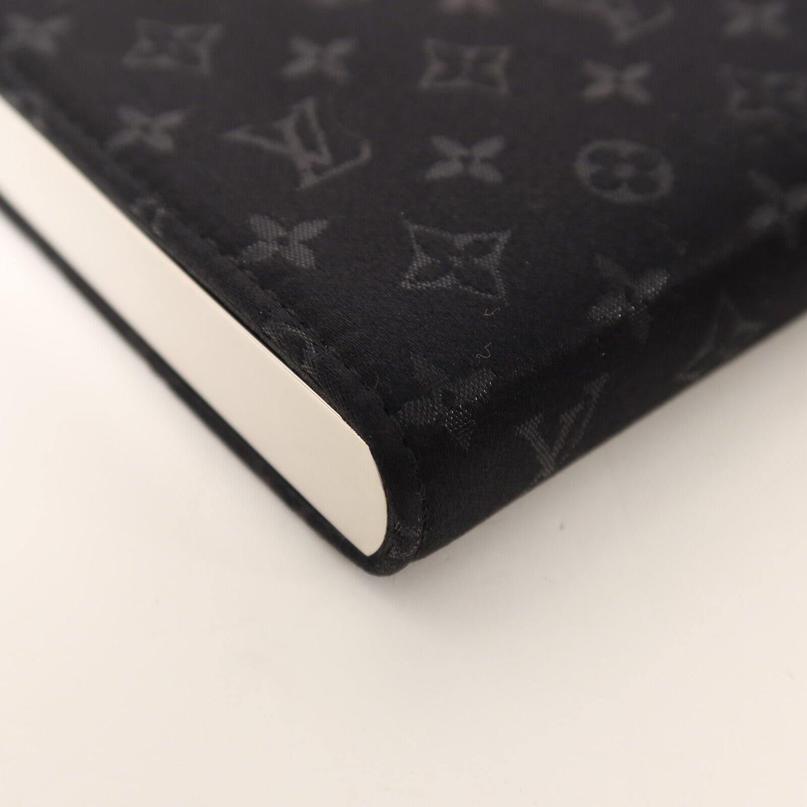 LOUIS VUITTON Satin Monogram Mini Satin Ange Chain Bag鏈帶肩背袋