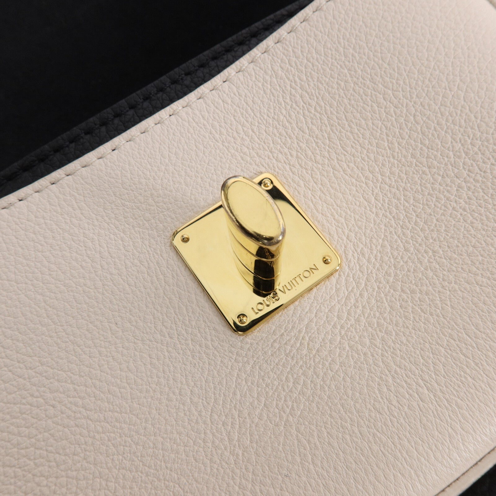 LOUIS VUITTON 牛皮皮革Lockme Tender手挽肩背兩用袋