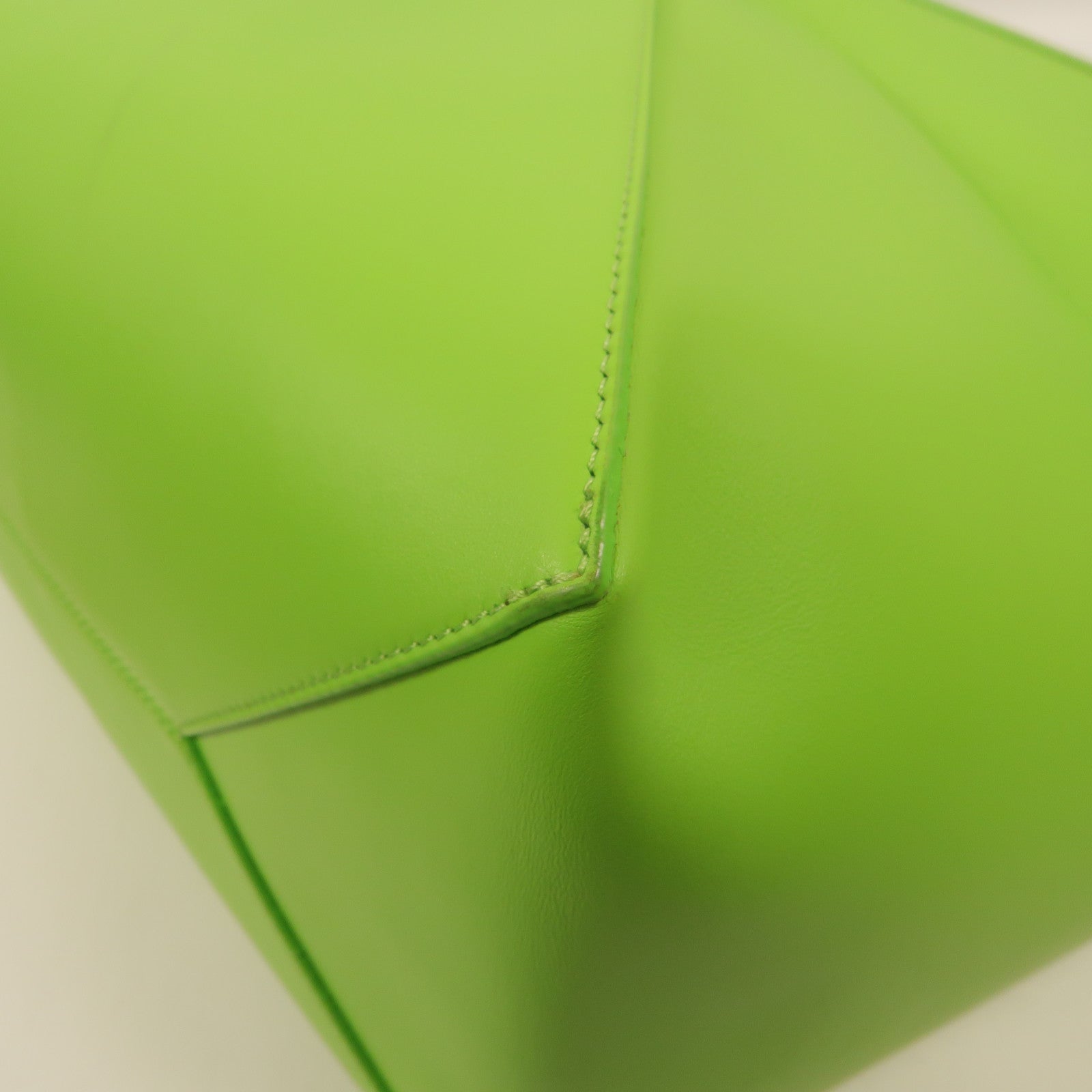LOEWE 牛皮皮革Puzzle Fold Tote肩背袋