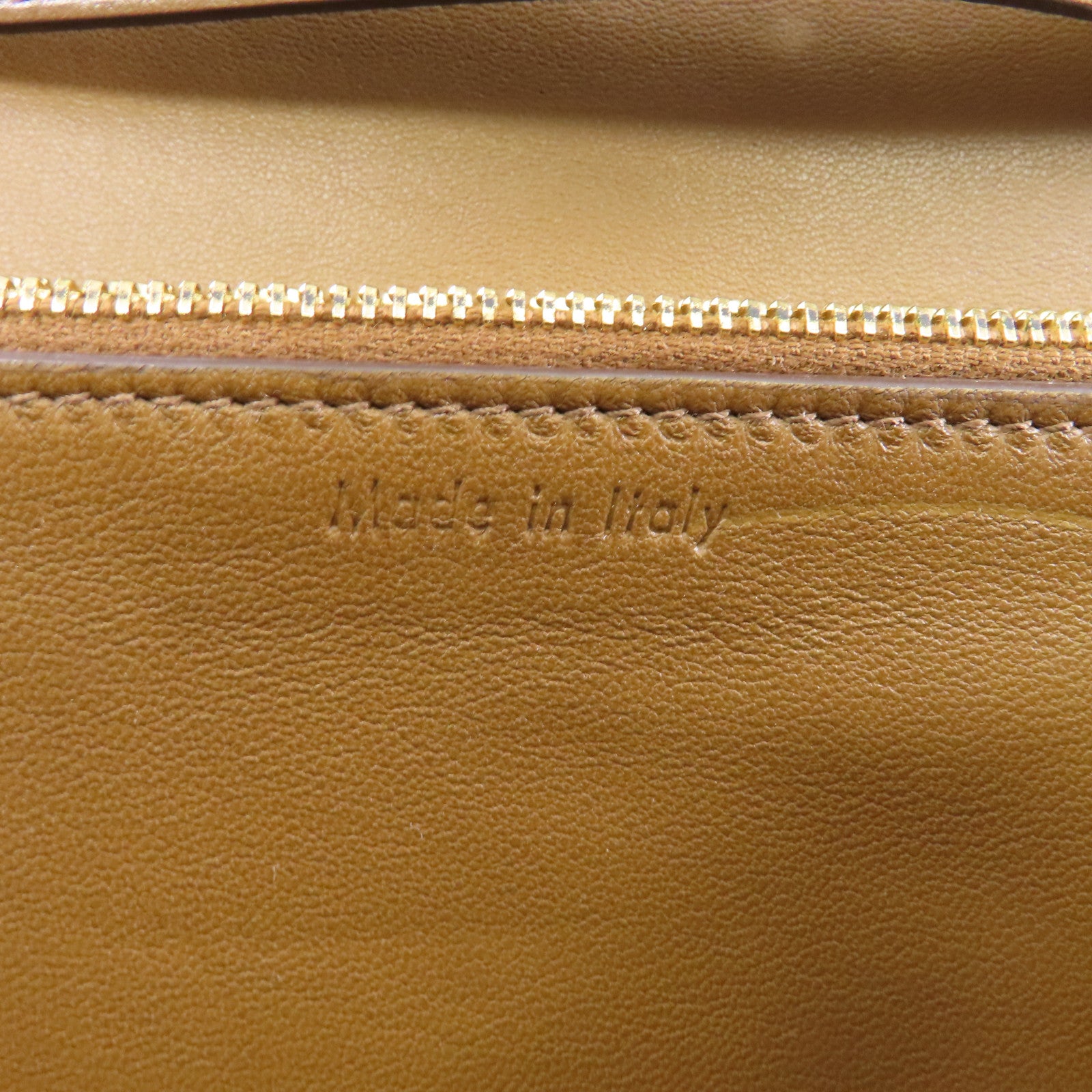 CELINE 牛皮皮革Classic Box金扣肩背袋啡色