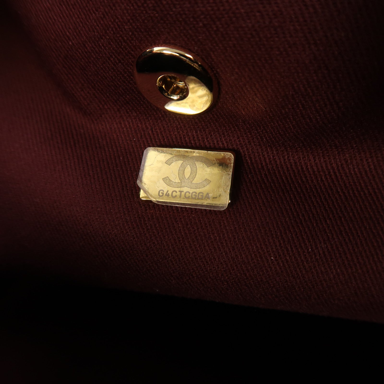 CHANEL 牛皮皮革Affinity Backpack金扣背包
