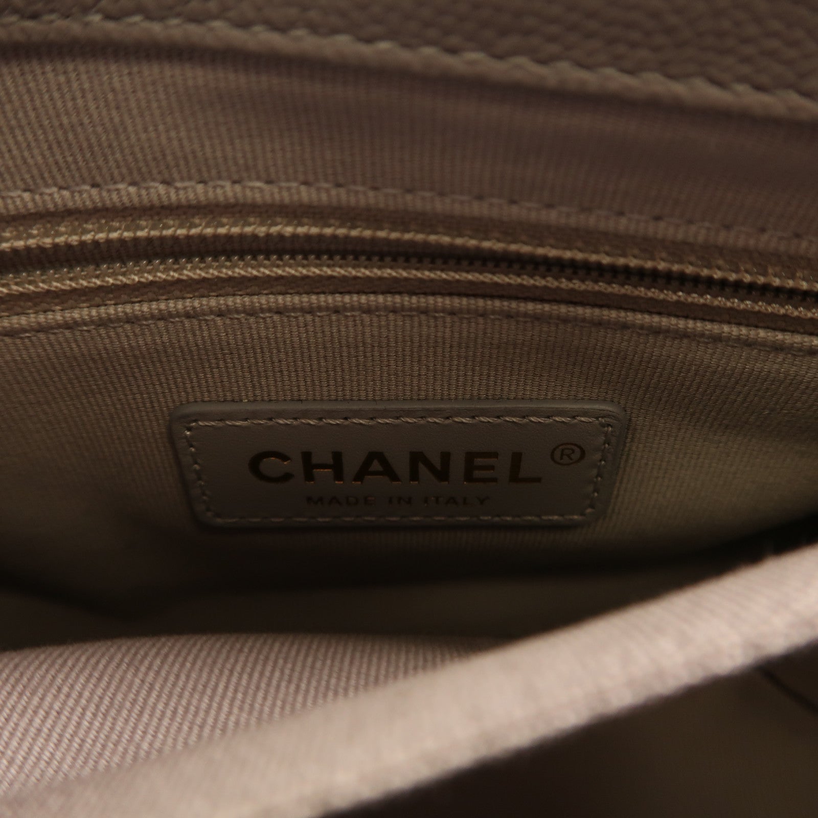 CHANEL 牛皮皮革Chain Shoulder金扣鏈帶肩背袋