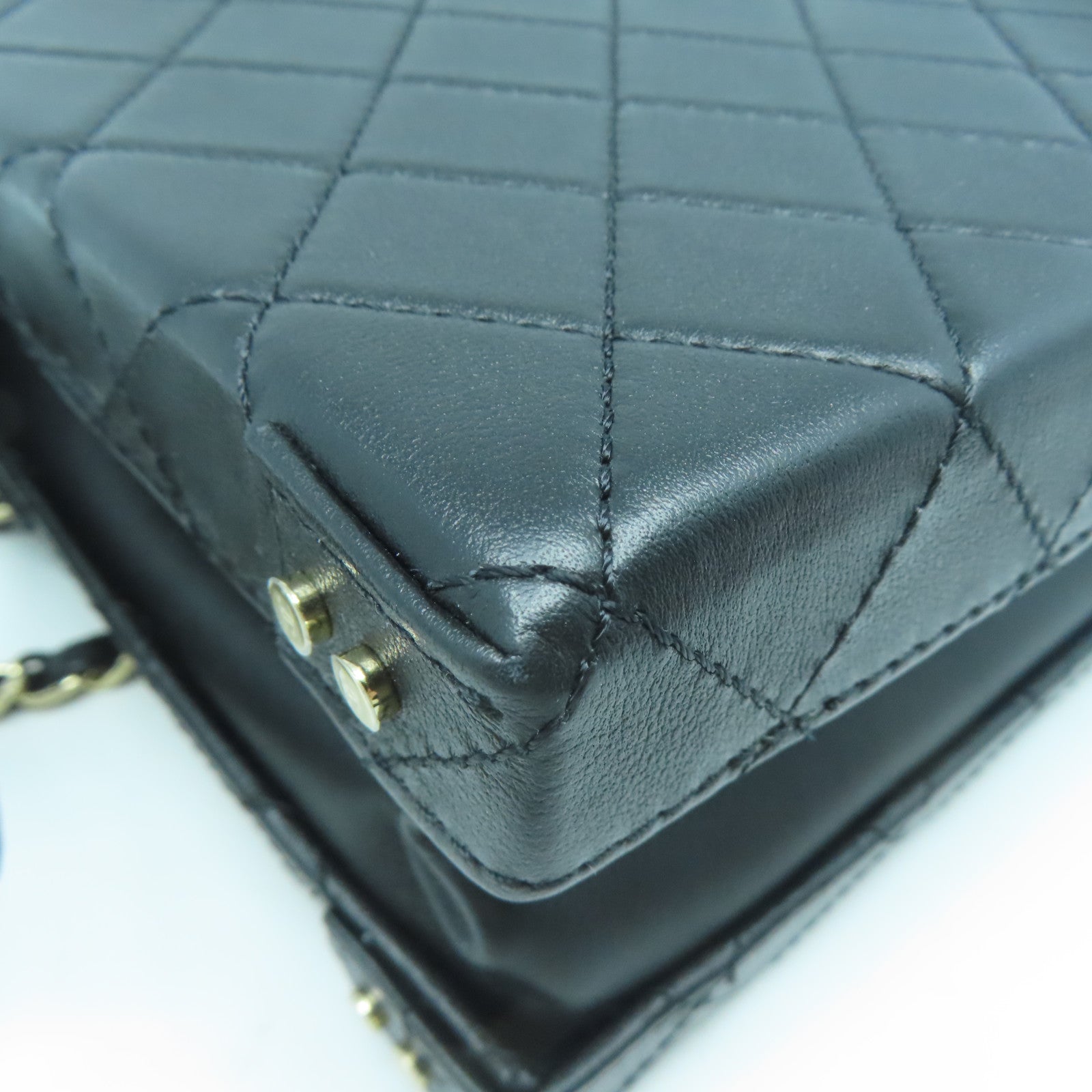 CHANEL 菱格牛皮皮革Vanity Case金扣手挽肩背兩用袋黑色
