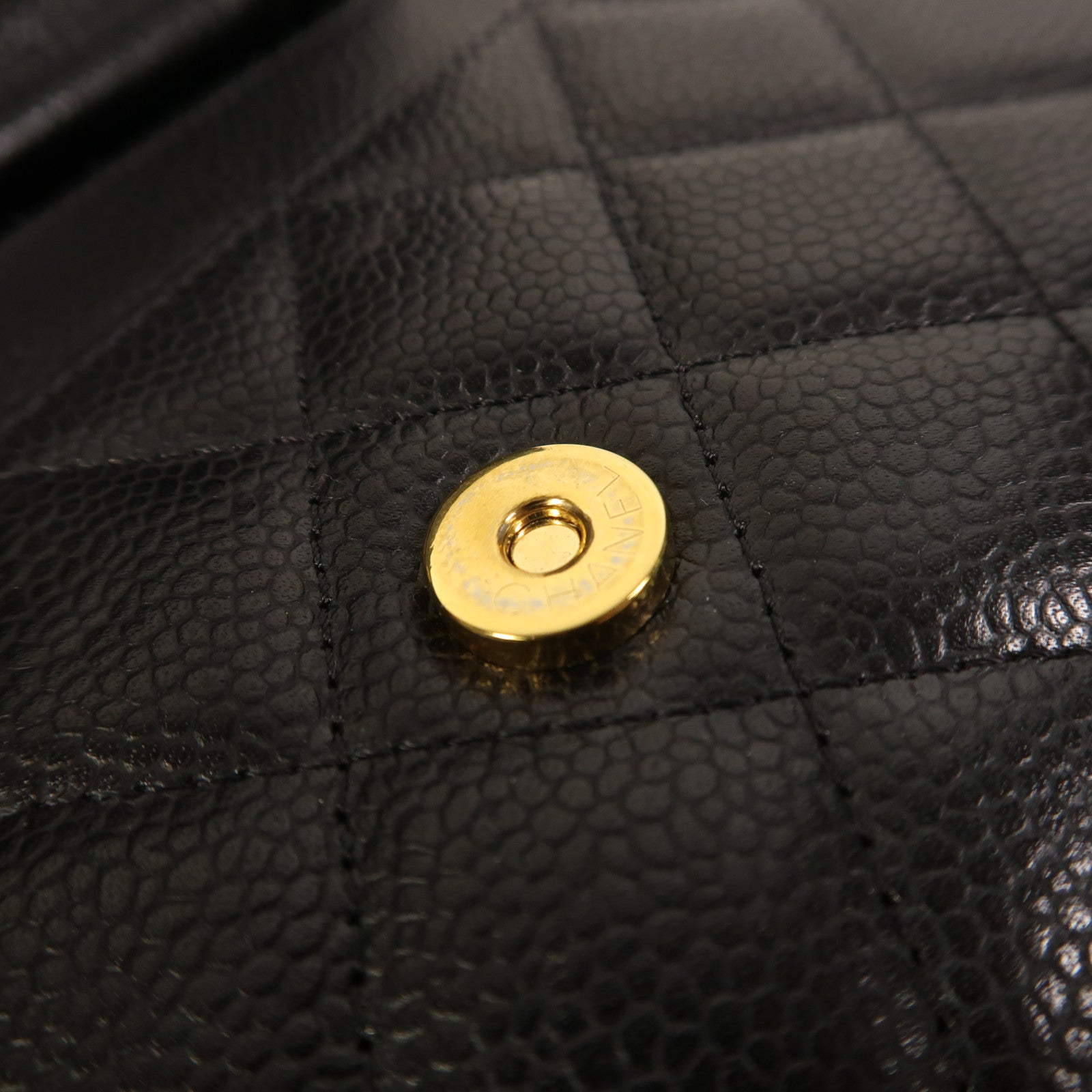 CHANEL 牛皮皮革WOC Wallet On Chain金扣鏈帶肩背袋