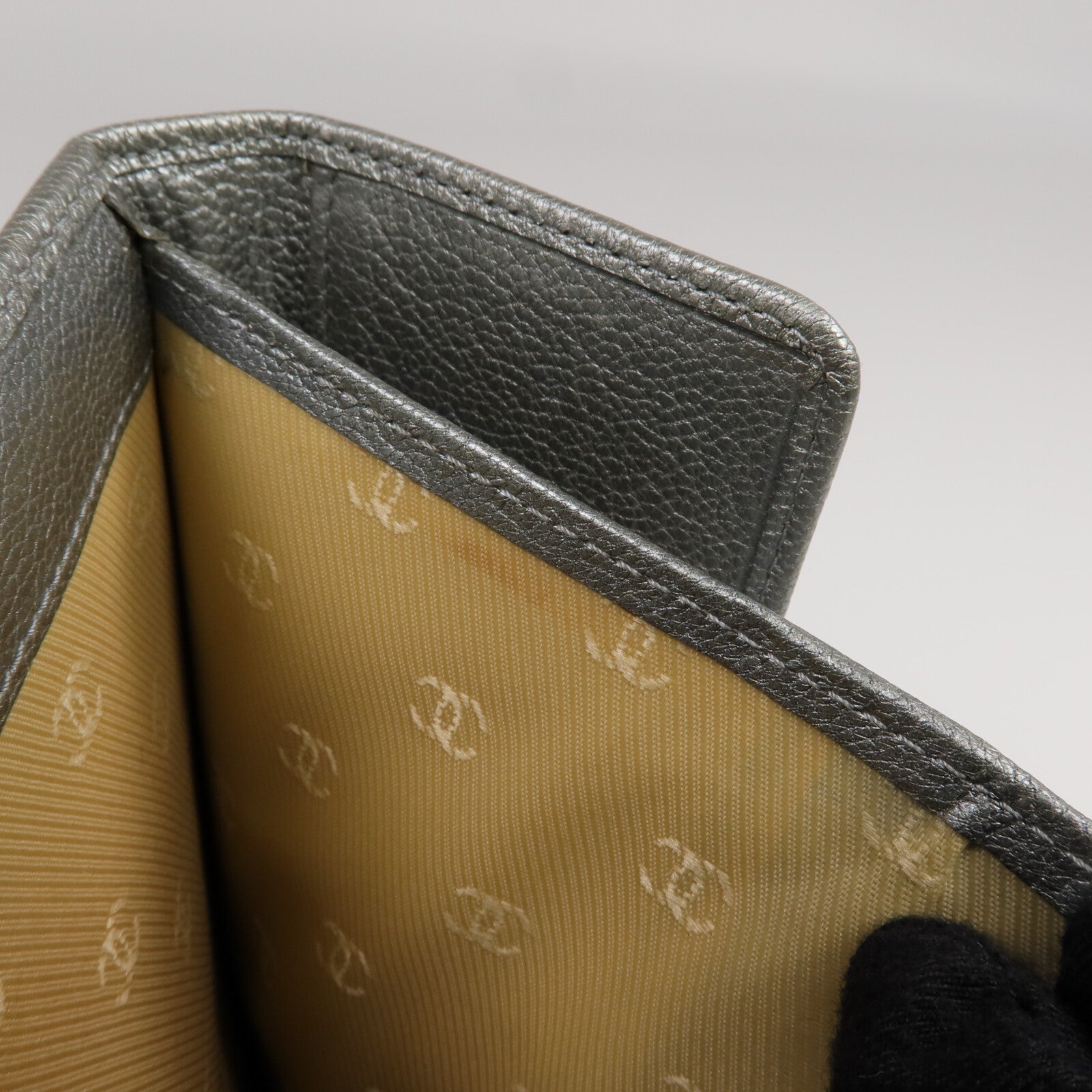 CHANEL 牛皮皮革Long Wallet銀扣長錢包