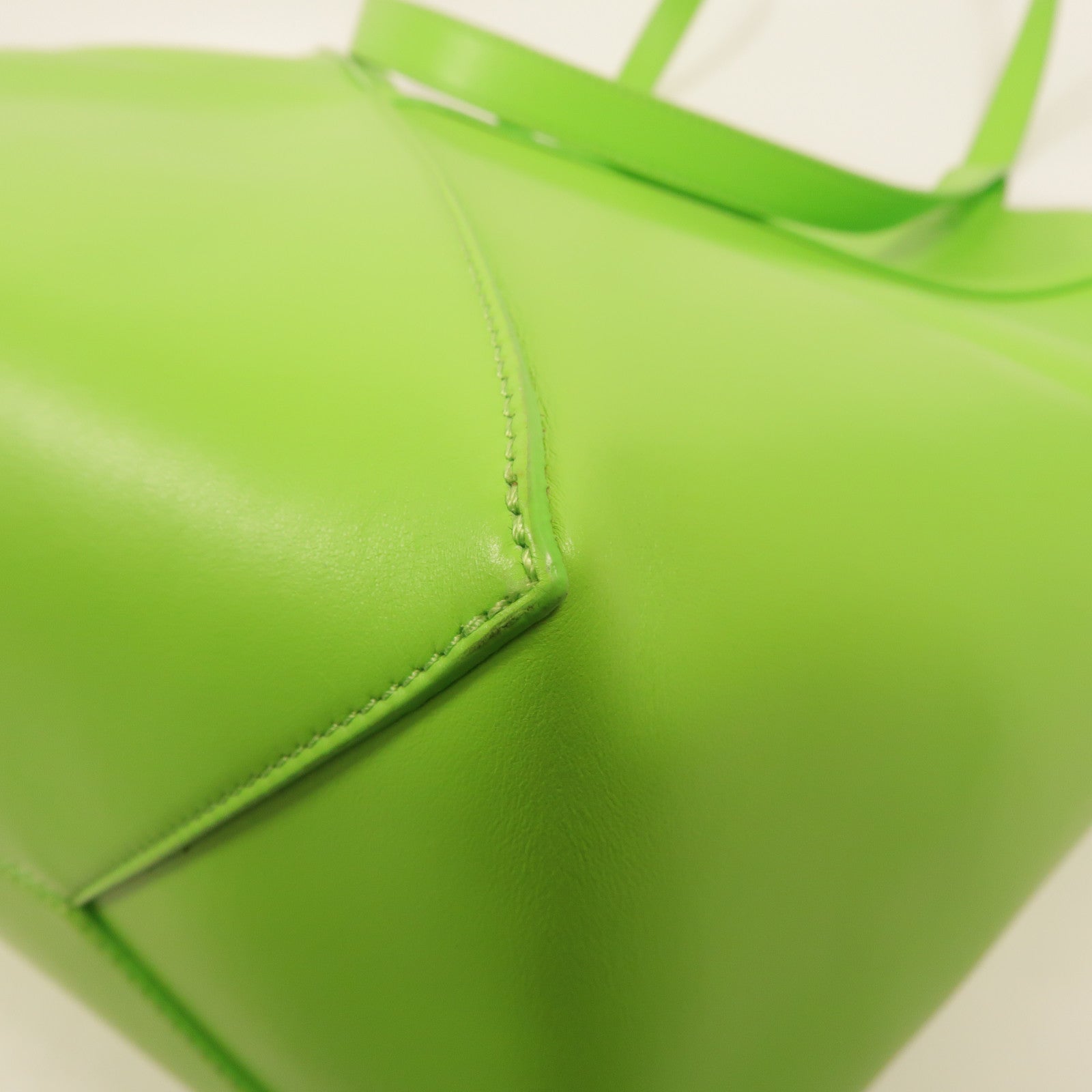 LOEWE 牛皮皮革Puzzle Fold Tote肩背袋