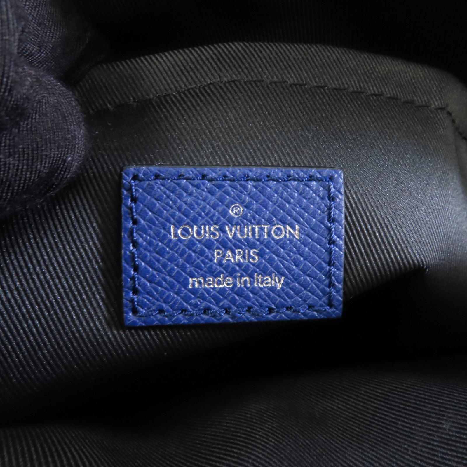 LOUIS VUITTON Monogram/Taiga Outdoor Messenger銀扣肩背袋藍色