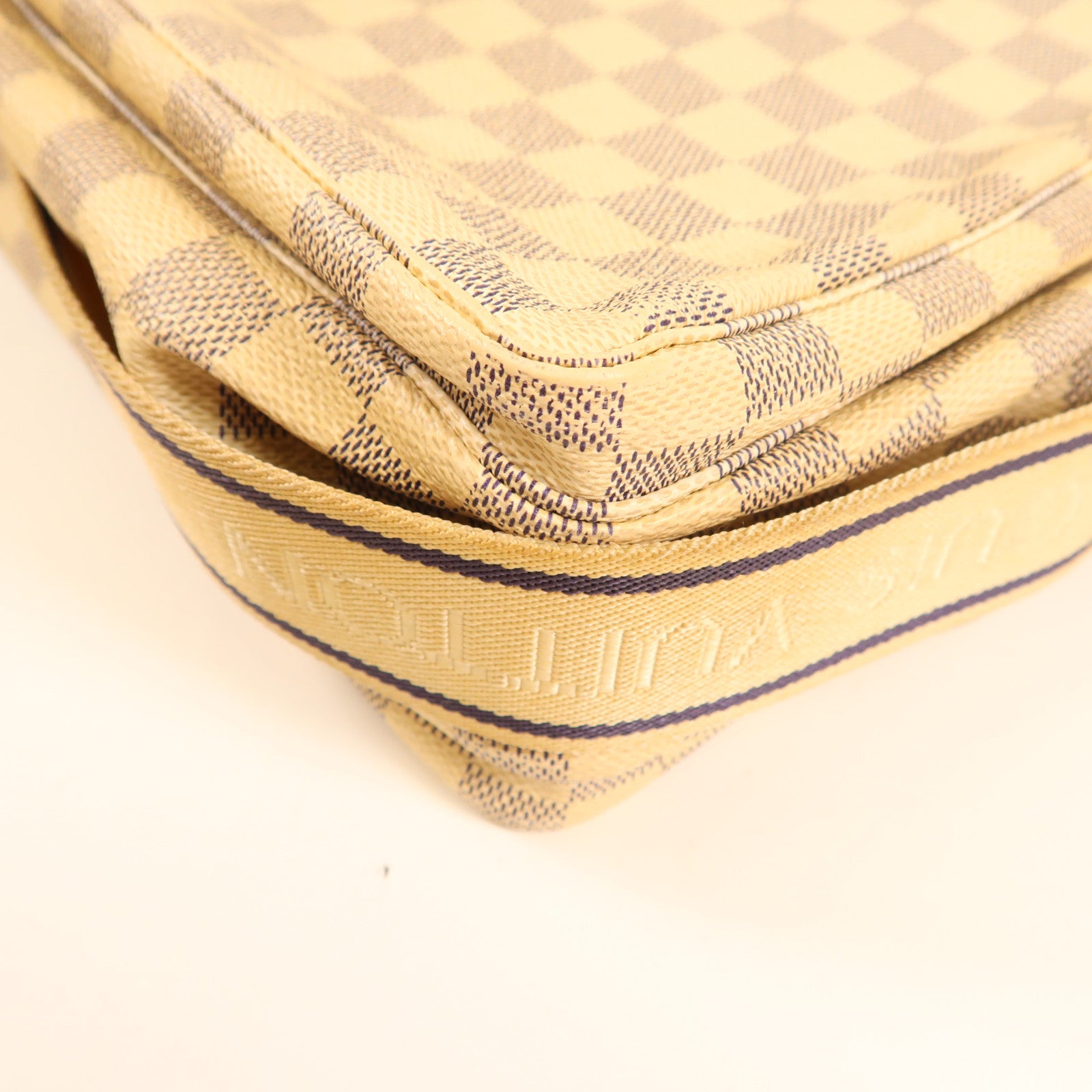 LOUIS VUITTON Damier Azur Naviglio金扣肩背袋
