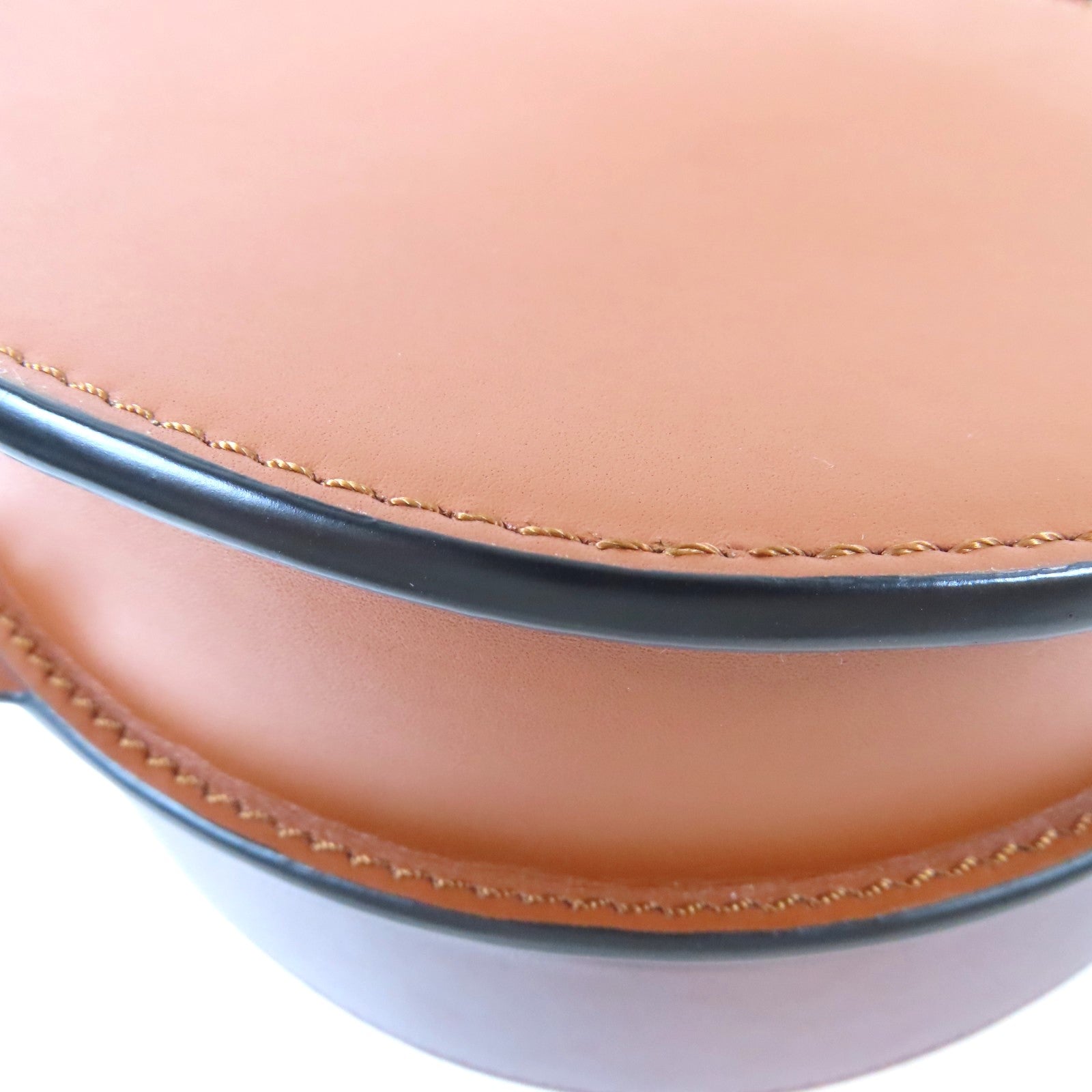 LOEWE 【激減優惠】牛皮皮革Heel Dou金扣肩背袋啡色
