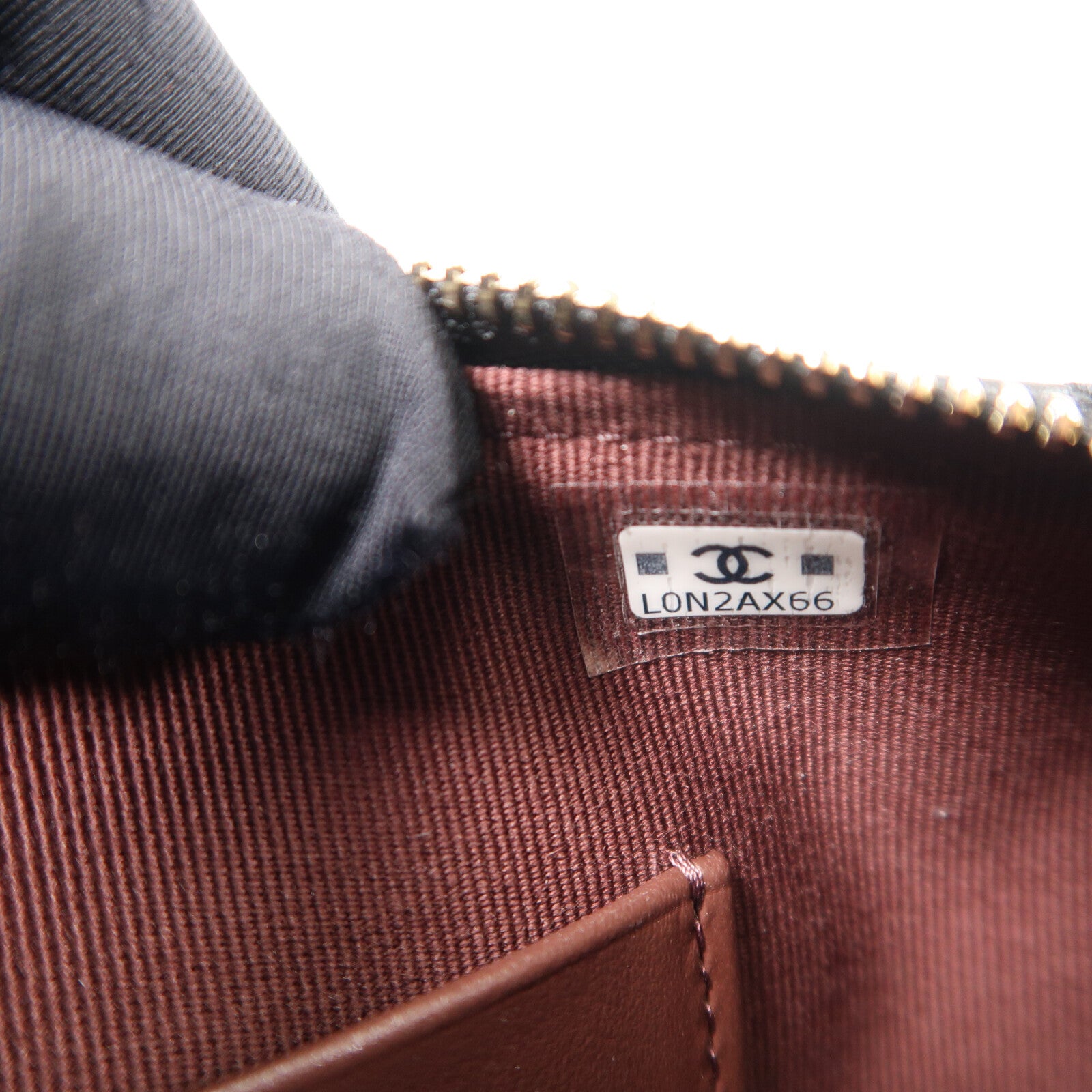 CHANEL 牛皮皮革Clutch With Chain鏈帶肩背袋
