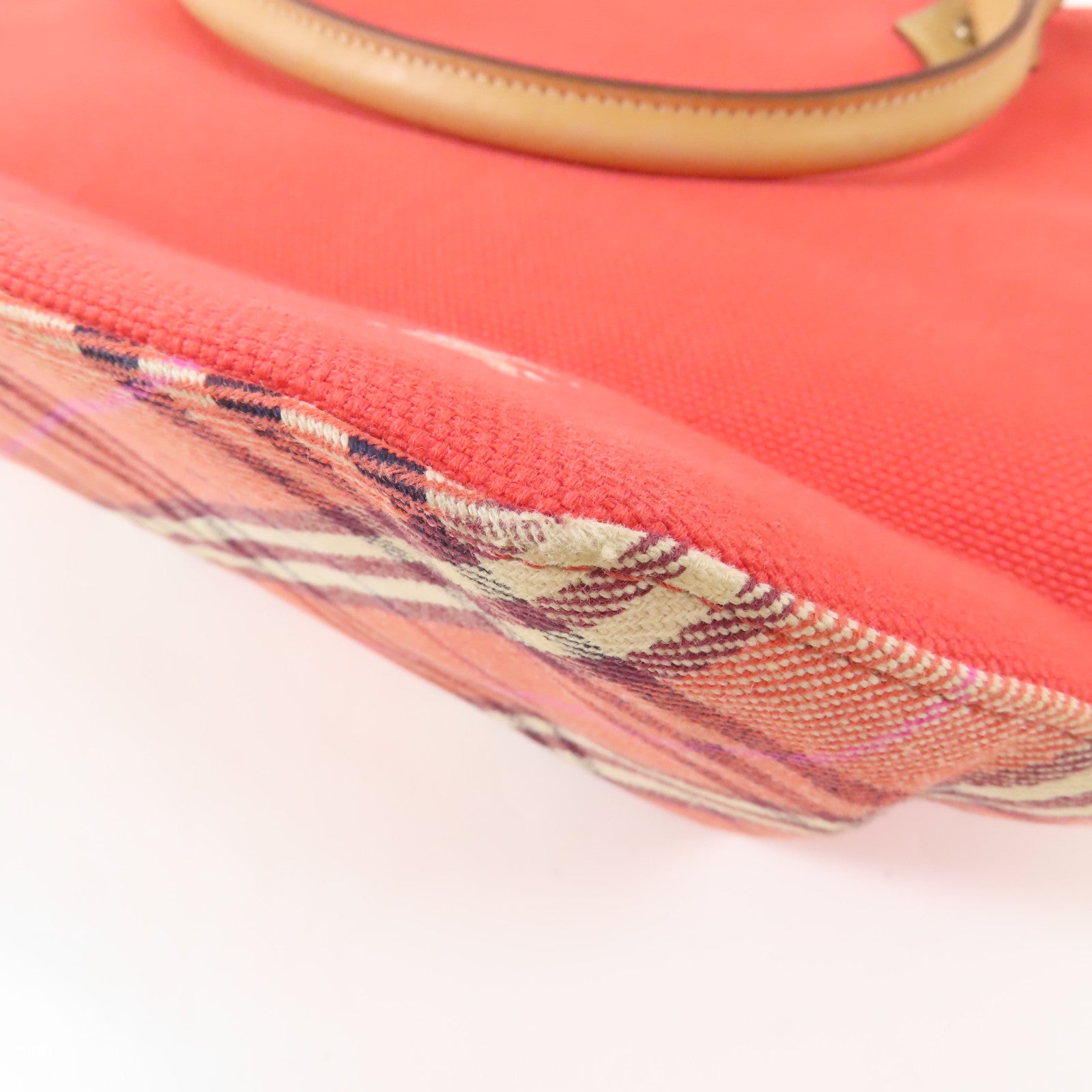 BURBERRY 帆布Handbag銀扣手挽袋