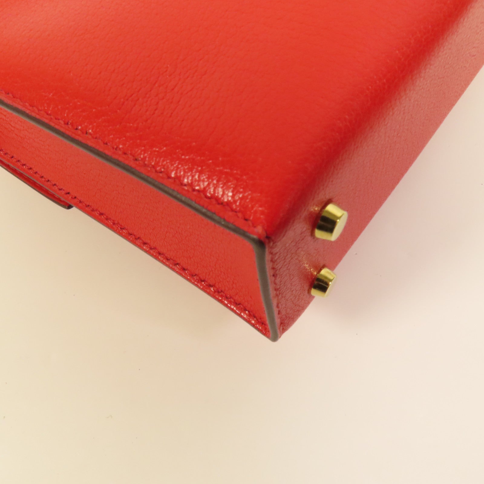 HERMES Chevre皮革Verrou Mini金扣鏈帶肩背袋Red