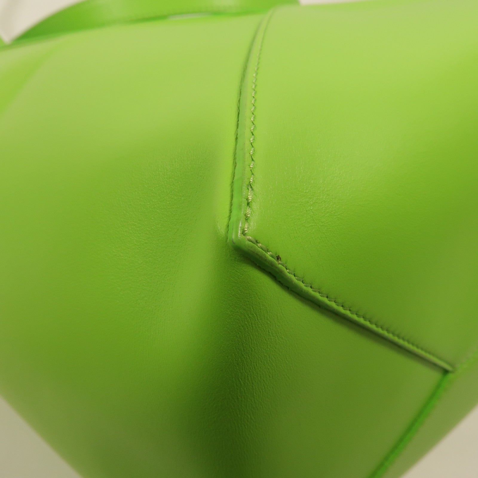 LOEWE 牛皮皮革Puzzle Fold Tote肩背袋