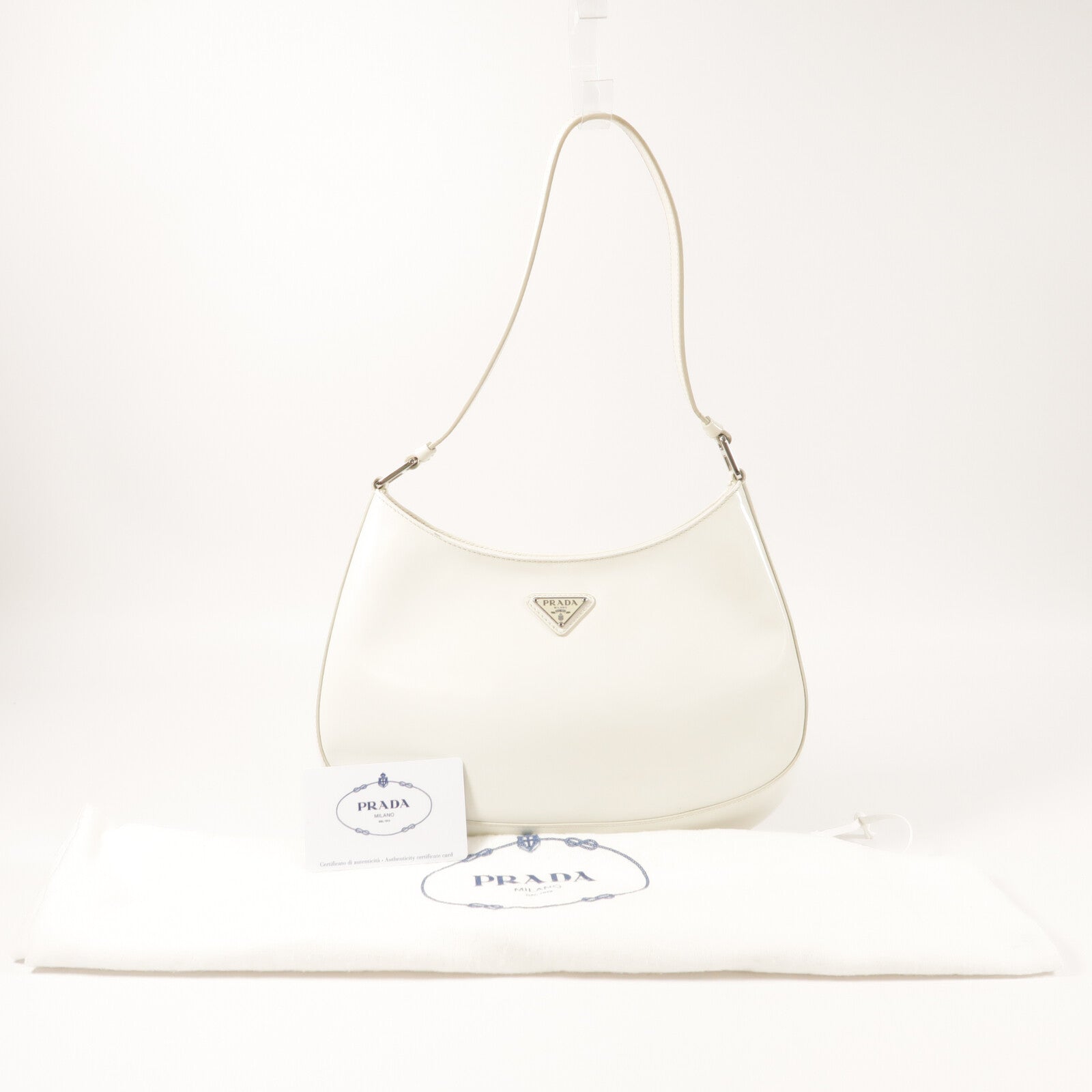 PRADA 牛皮皮革Cleo銀扣肩背袋
