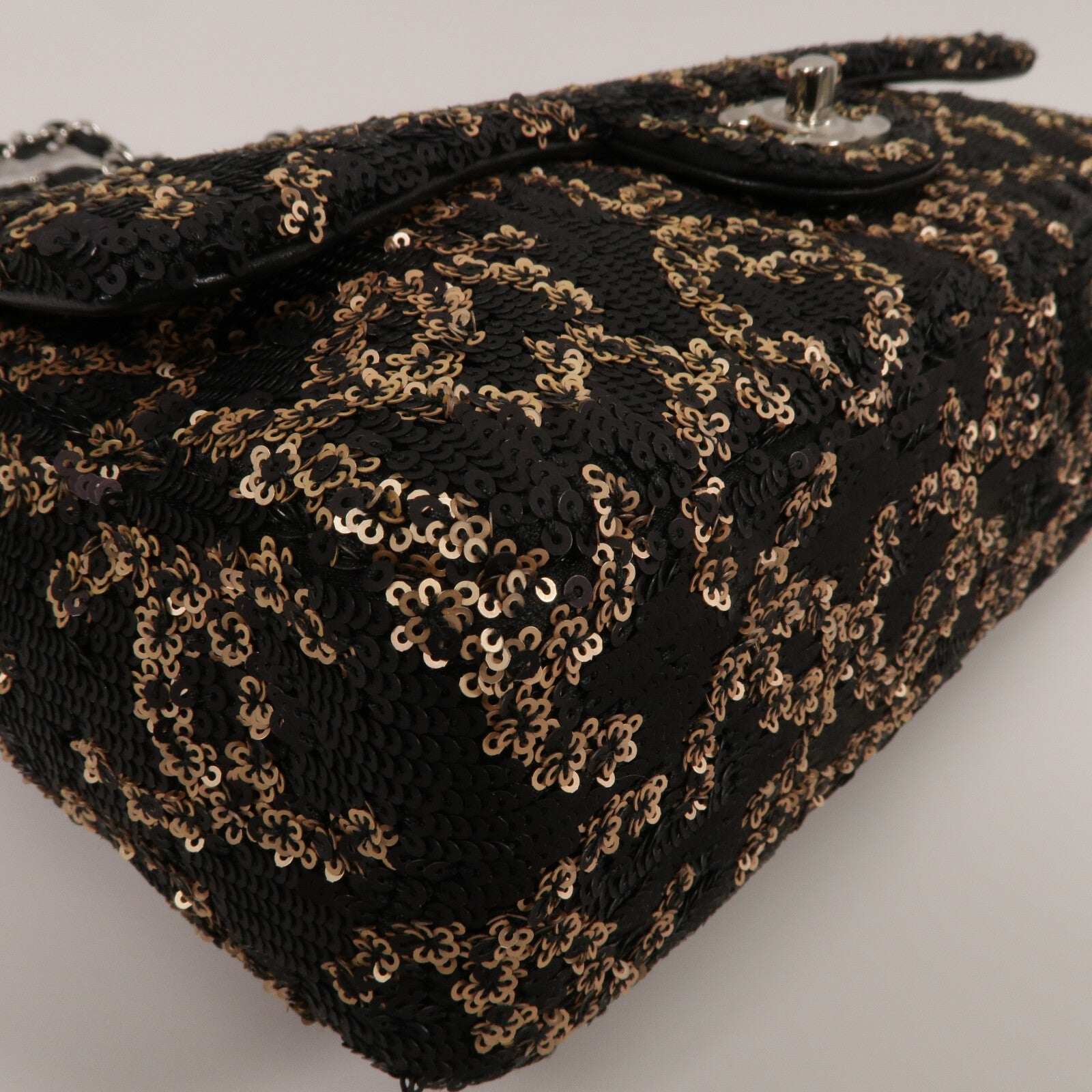 CHANEL 珠片Chain Shoulder鏈帶肩背袋