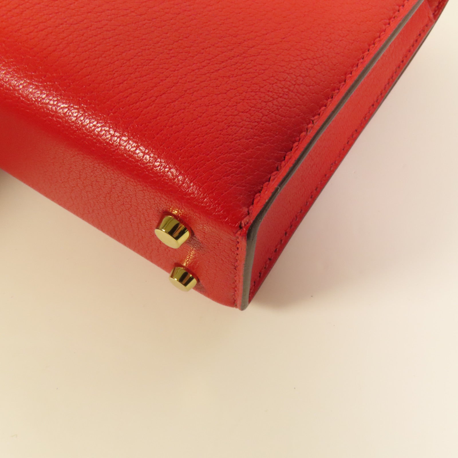 HERMES Chevre皮革Verrou Mini金扣鏈帶肩背袋Red