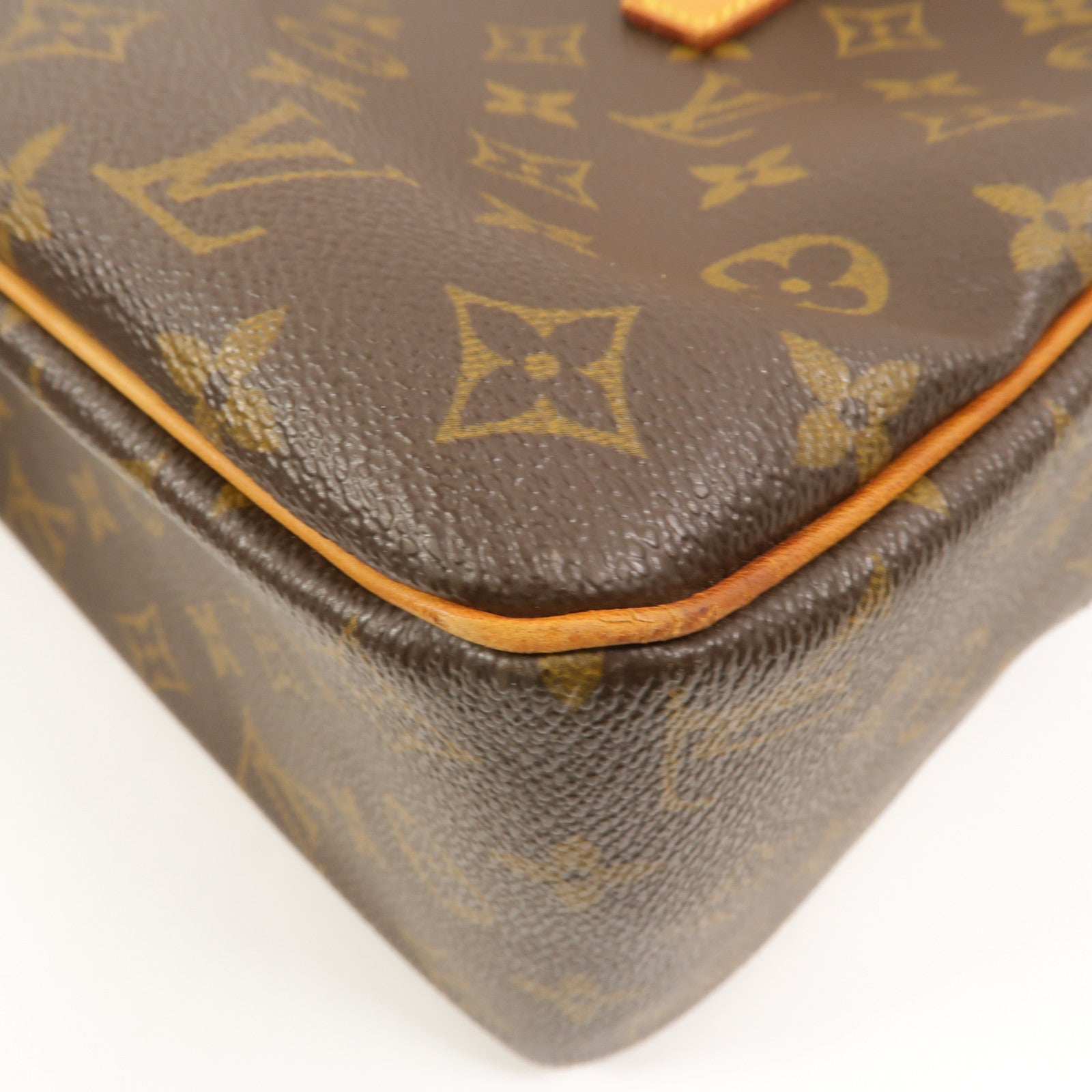 LOUIS VUITTON Monogram Cite GM肩背袋