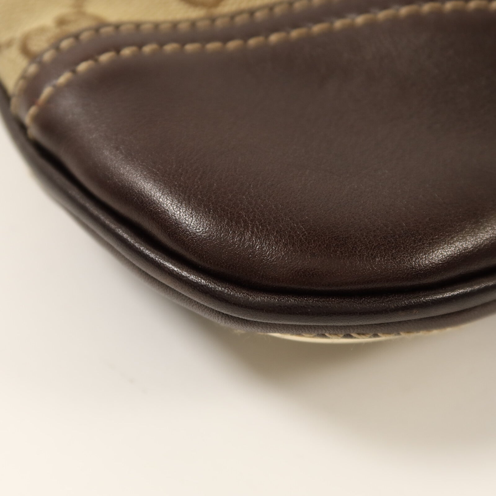 GUCCI 帆布Britt Hobo金扣肩背袋