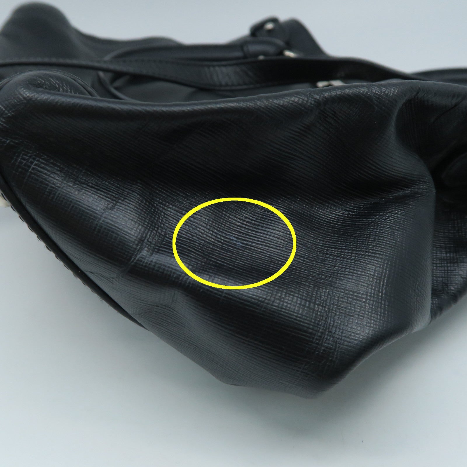 Salvatore Ferragamo 牛皮皮革Shoulder Bag银扣肩背袋黑色