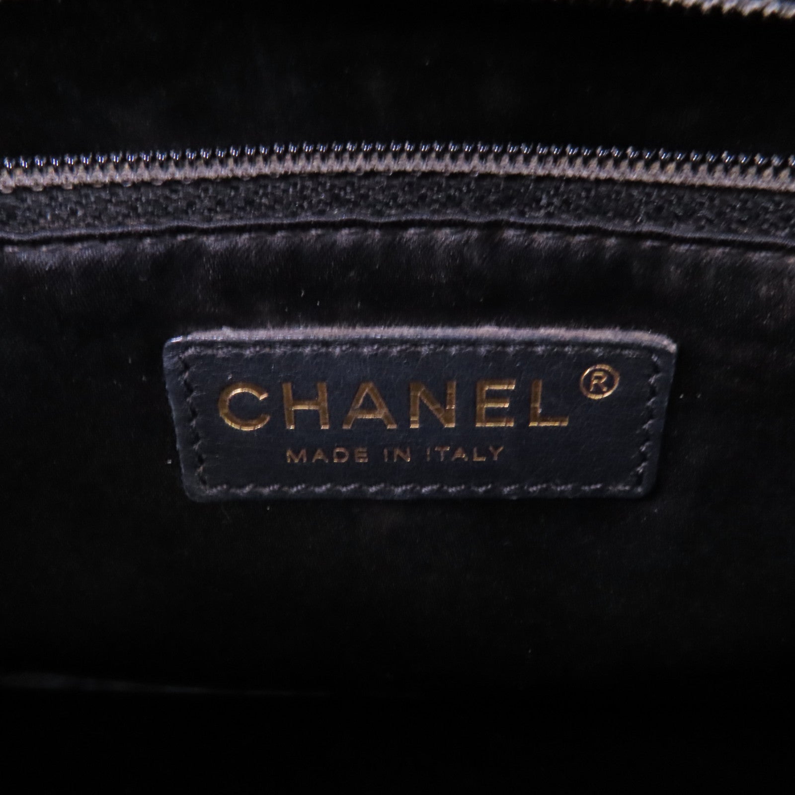 CHANEL 牛皮皮革GST金扣鏈帶肩背袋