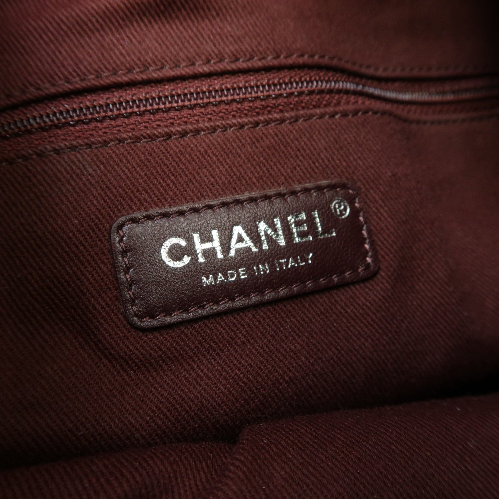 CHANEL 帆布Deauville Bucket Bag銀扣肩背袋黑色/米色/多色