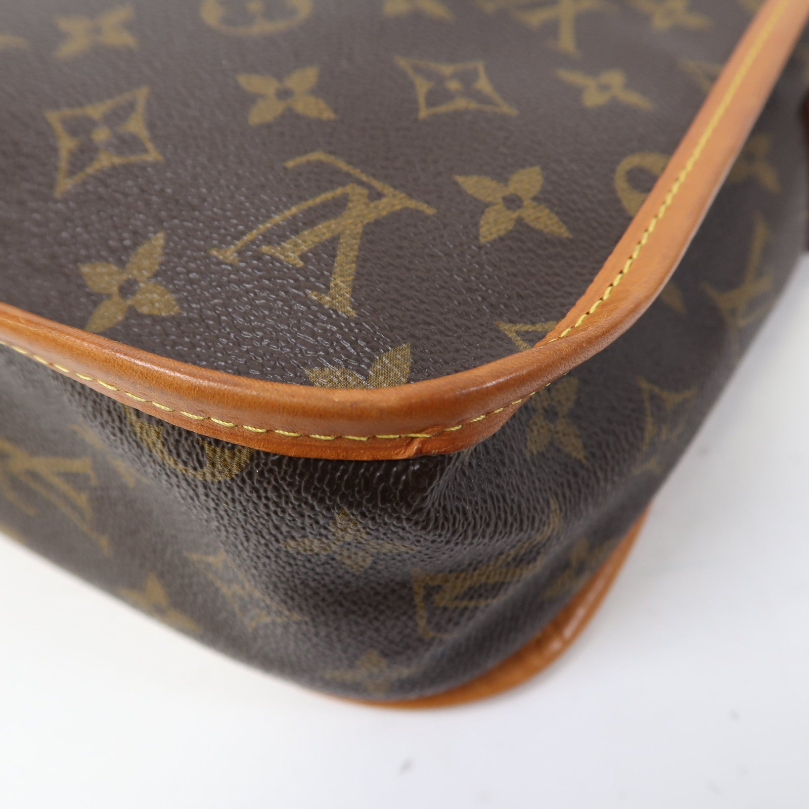 LOUIS VUITTON Monogram Bosphore PM金扣肩背袋啡色