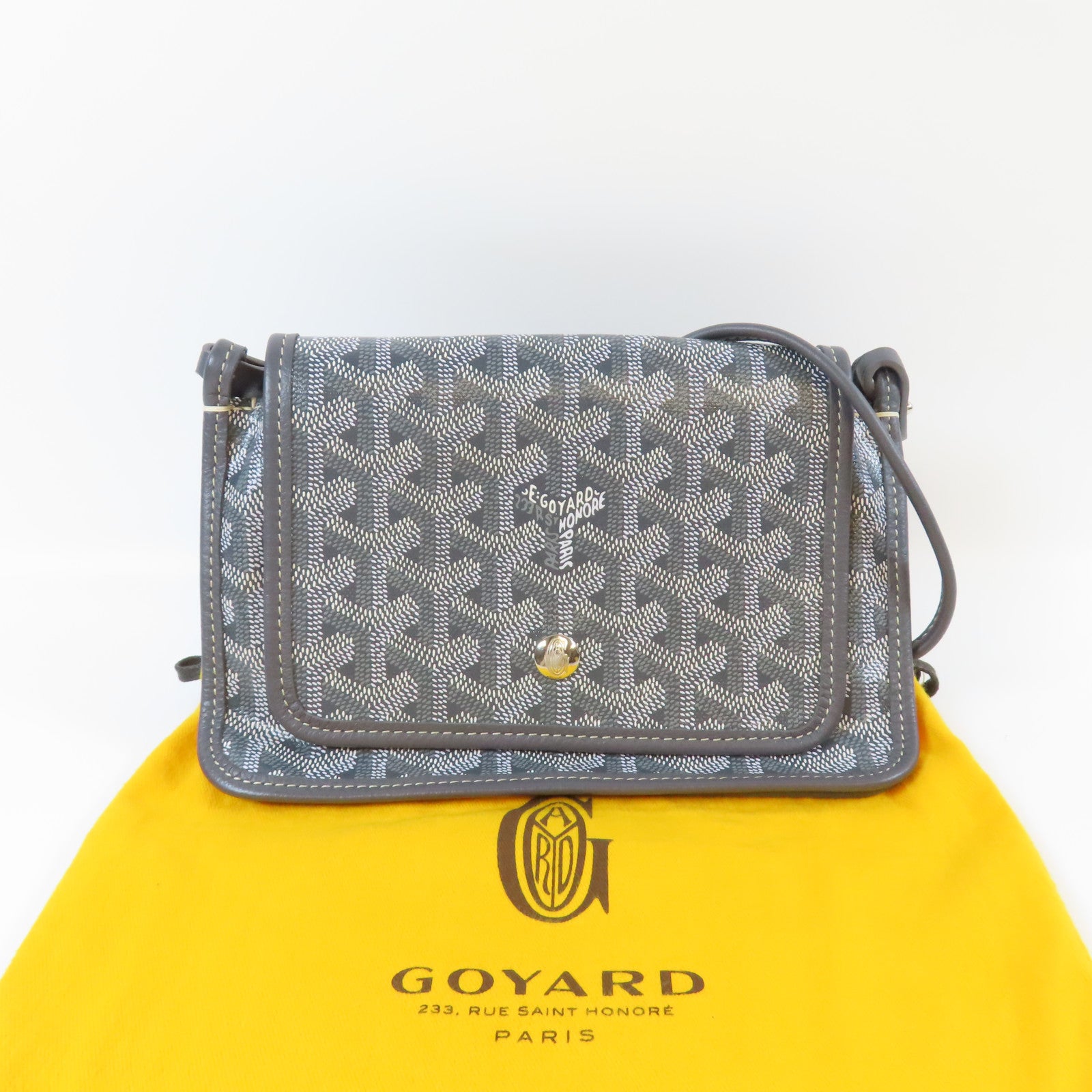 GOYARD 【激減優惠】塗層帆布Plumet Pocket Wallet銀扣肩背袋灰色