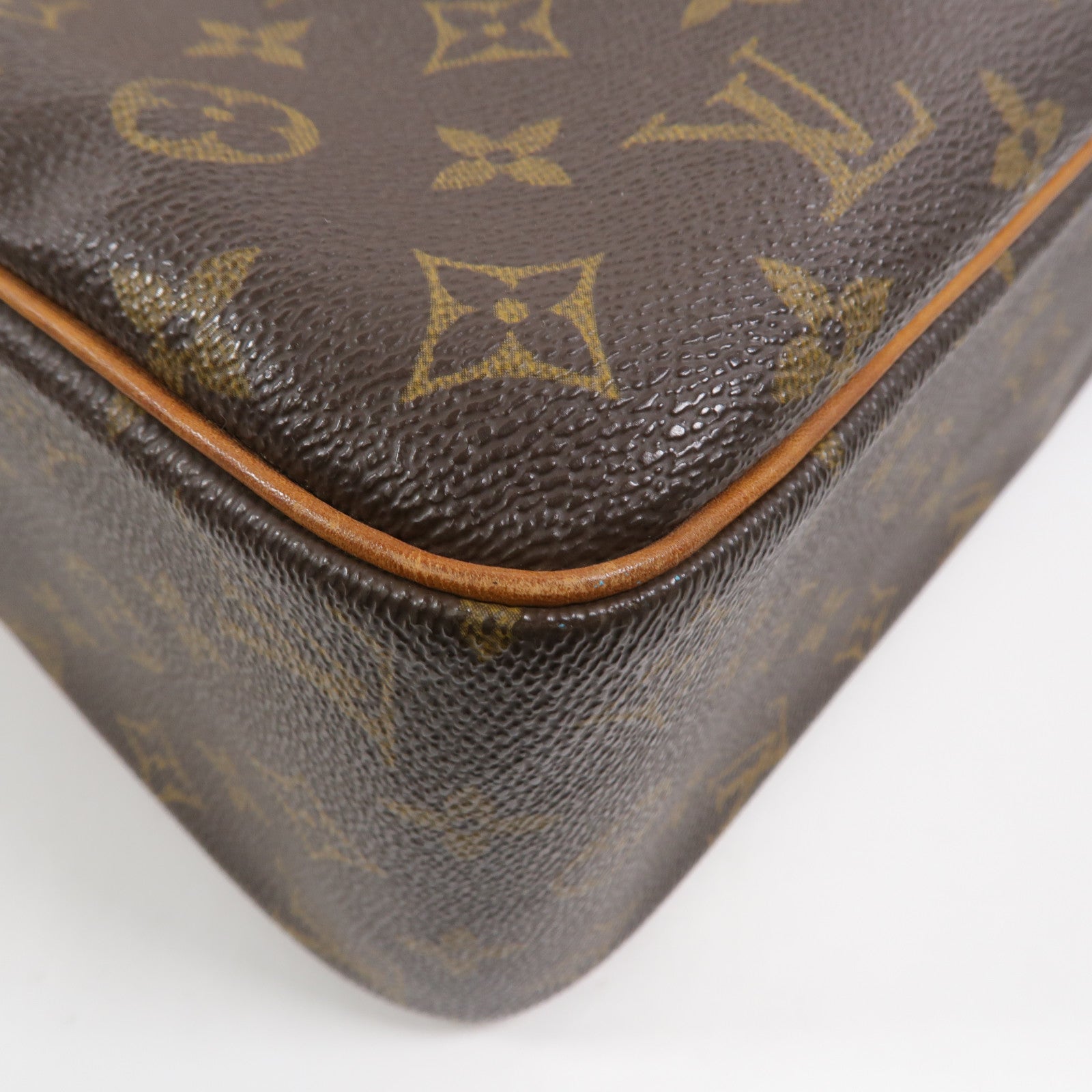 LOUIS VUITTON Monogram Cite GM肩背袋