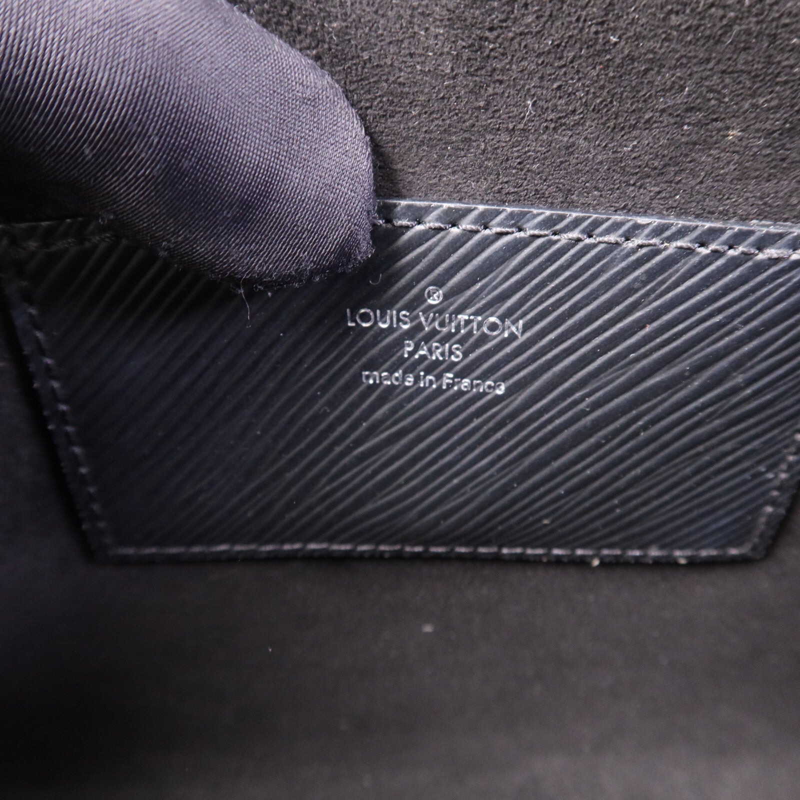 LOUIS VUITTON Epi Twist MM銀扣鏈帶肩背袋
