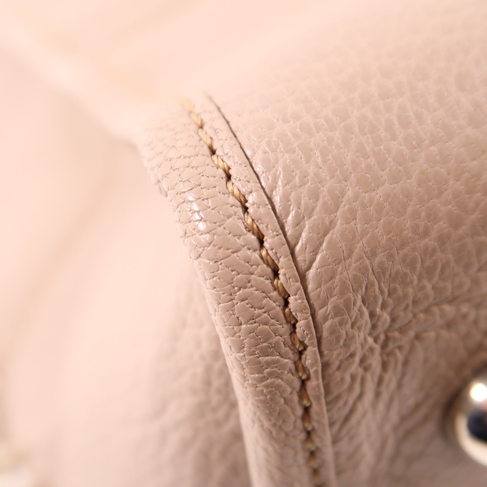 LOEWE 牛皮皮革Handbag銀扣手挽袋淺棕色