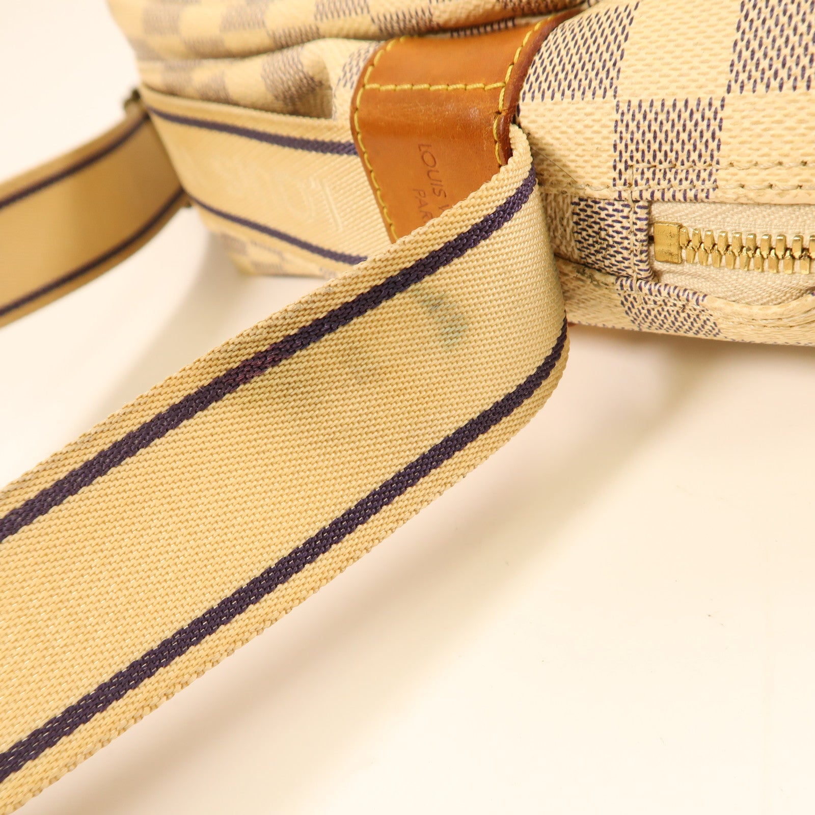 LOUIS VUITTON Damier Azur Naviglio金扣肩背袋
